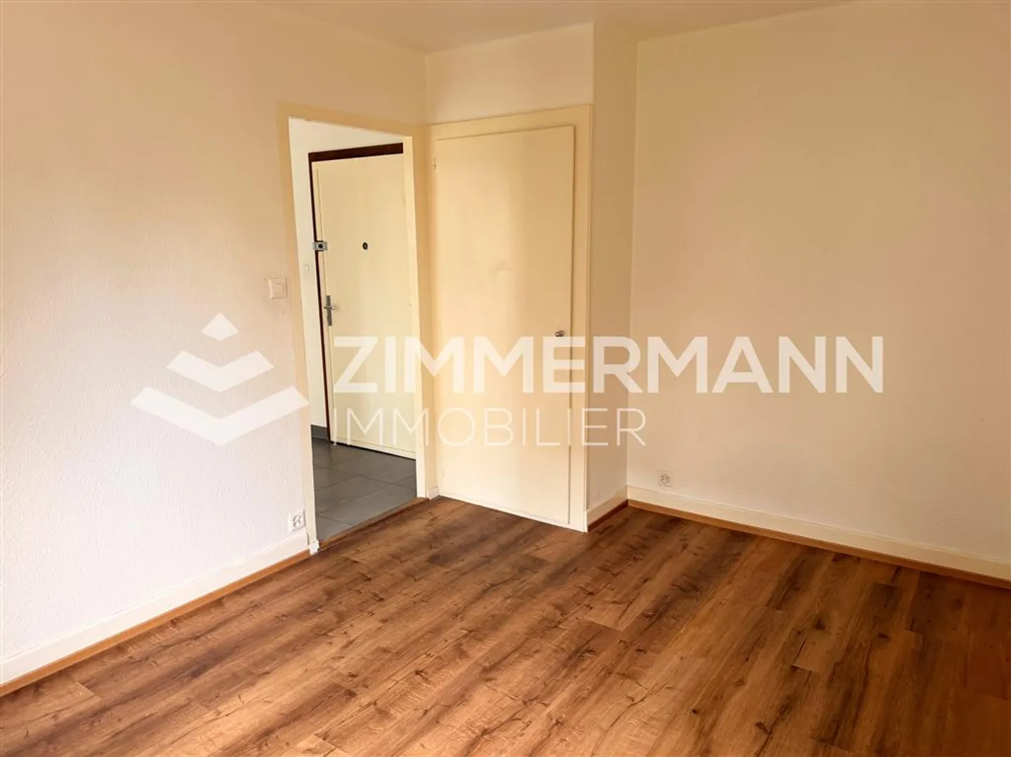 Geräumiges Appartement in ruhiger Lage - Foto 5 von 7
