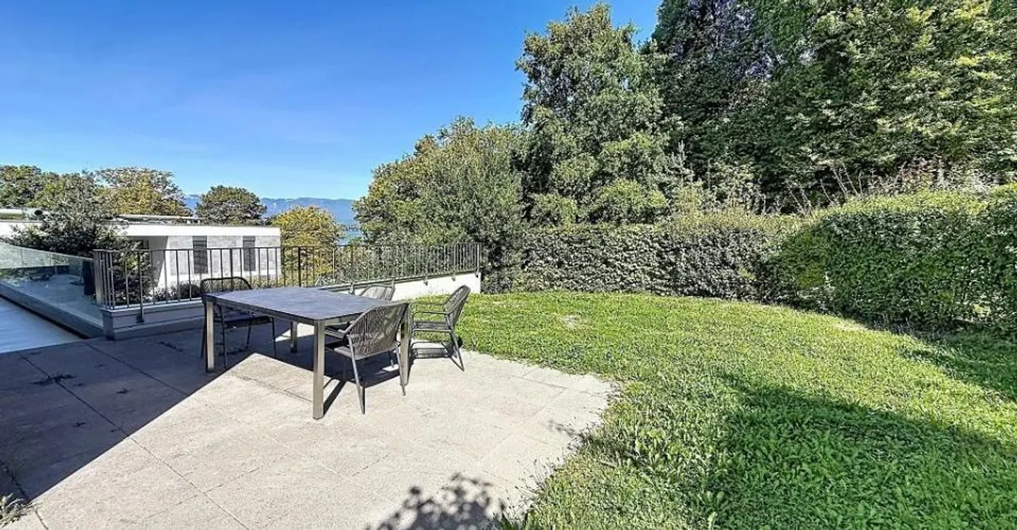 Appartement d'exception avec vue sur le lac - Photo 9 sur 10