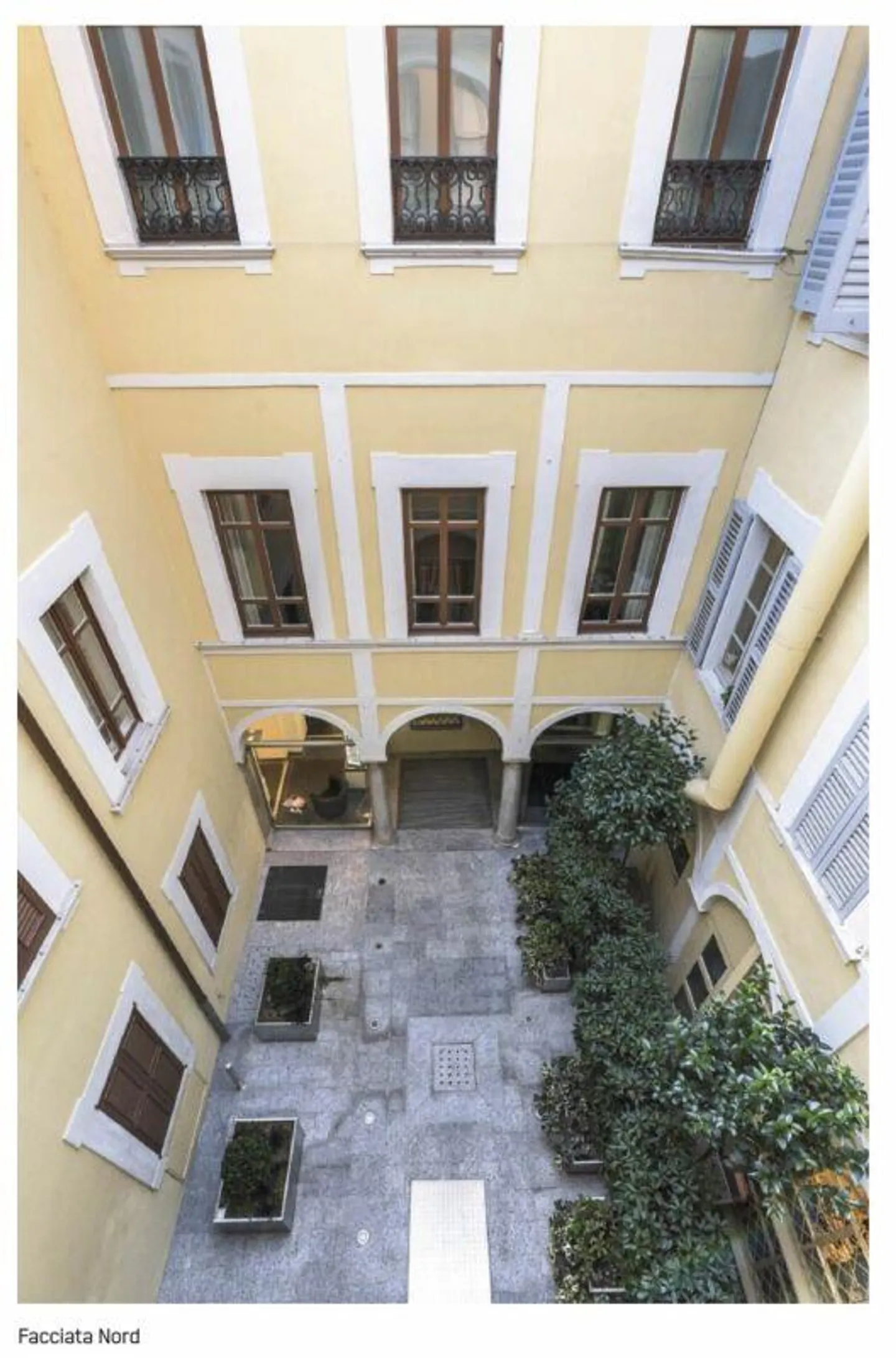 LUGANO CENTER - P.zza RIFORMA: Historic Building of Value - Photo 8 of 10