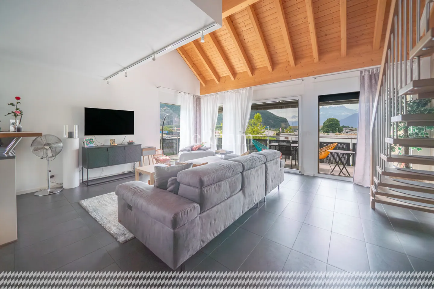 Attico con 5 camere in duplex con grande terrazza "certificato Minergie" - Foto 1 di 10
