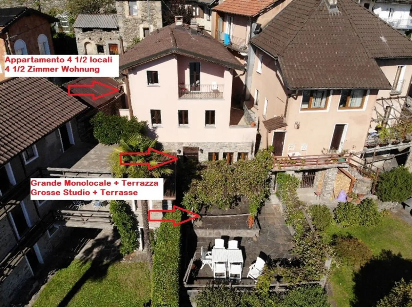 RESIDENZA SECONDARIA - Casa plurifamiliare con monolocale, appartamento di 4 1/2 locali,  stalla e casetta di 2 camere  | ZWEITE WOHNSITZ - Mehrfamilien Haus mit Studio, 4 1/2 Zimmer Wohnung, Stall und 2 Zimmer Häuschen - Foto 4 di 9