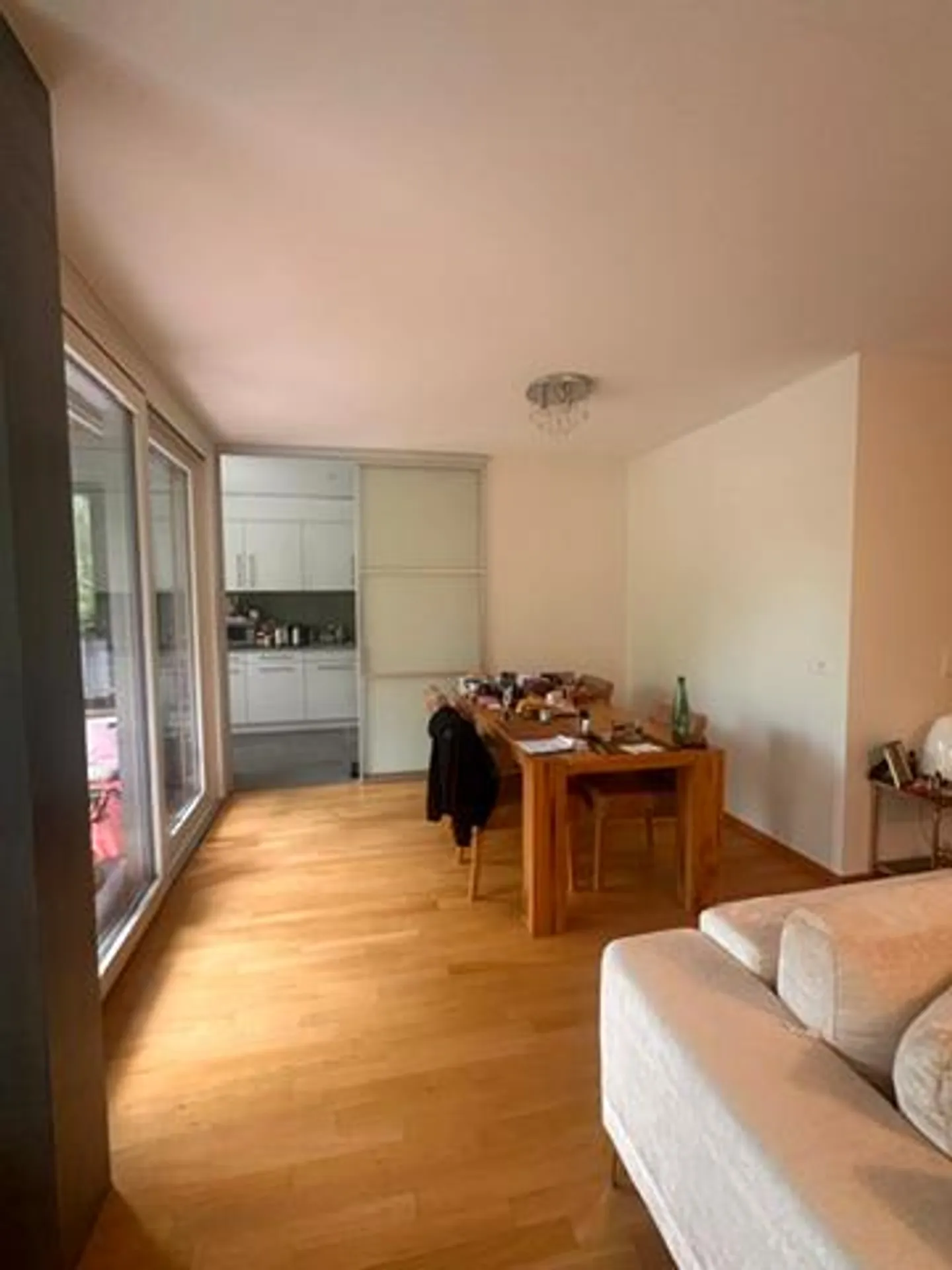 Bel appartement de 4 pièces - Photo 3 sur 9