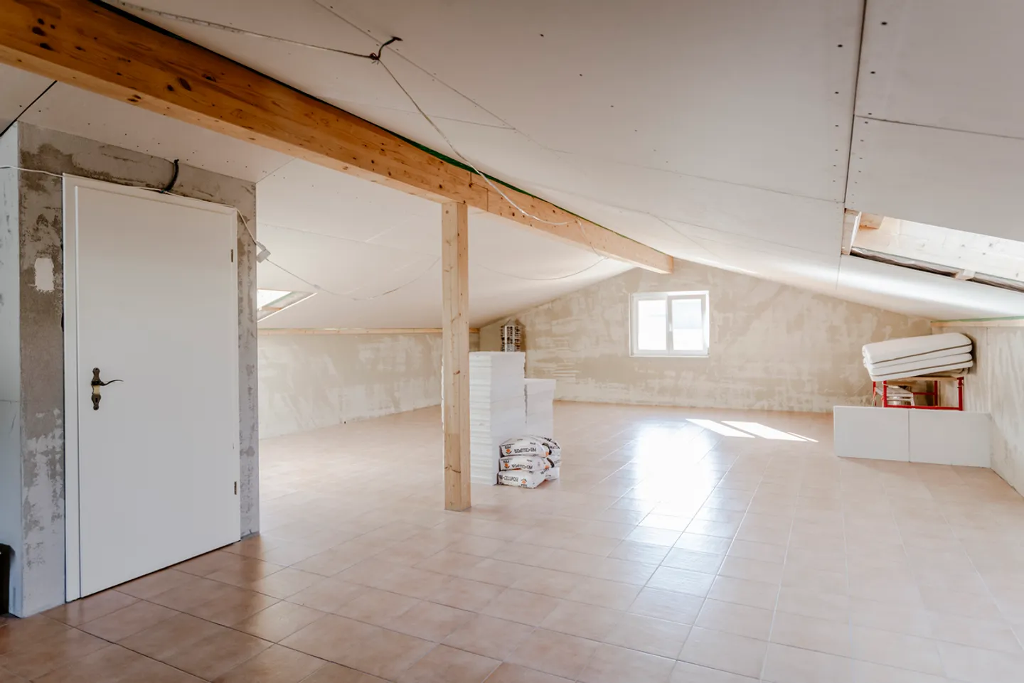 Villa familiare molto grande con possibile ampliamento - Foto 12 di 15