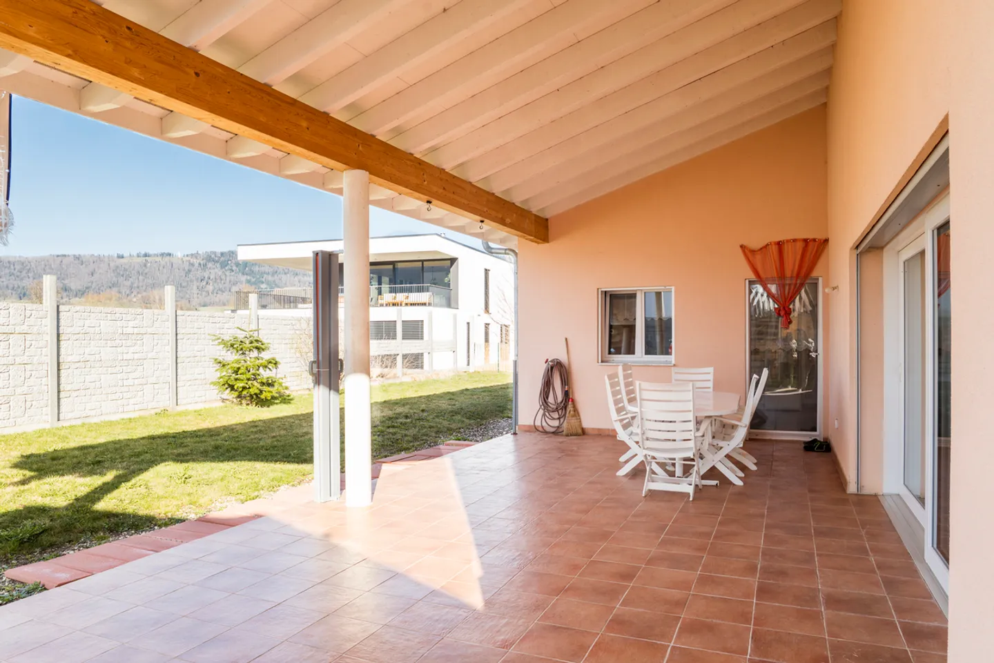 Villa familiare molto grande con possibile ampliamento - Foto 14 di 15
