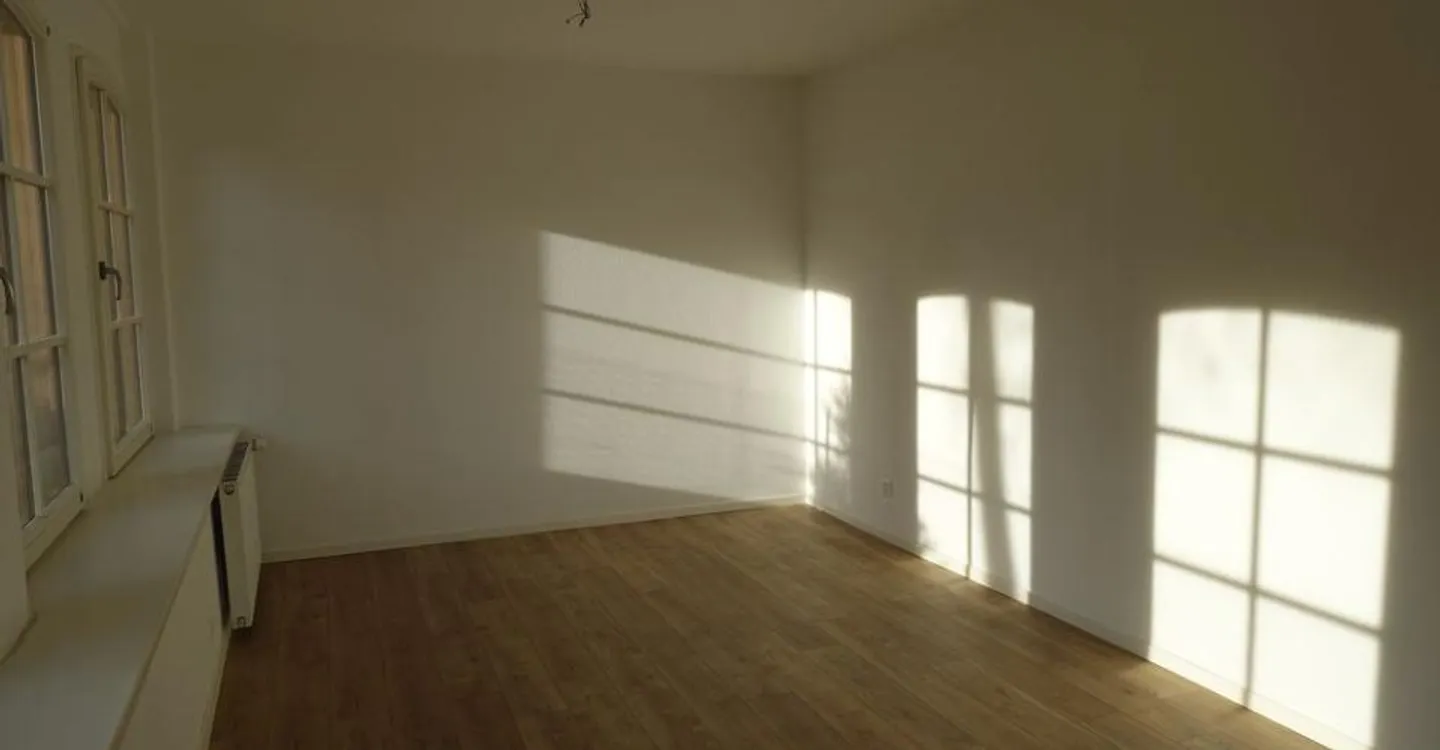 Tramelan - Fully renovated 3.5 room apartment (1st month free) - Photo 4 of 7
