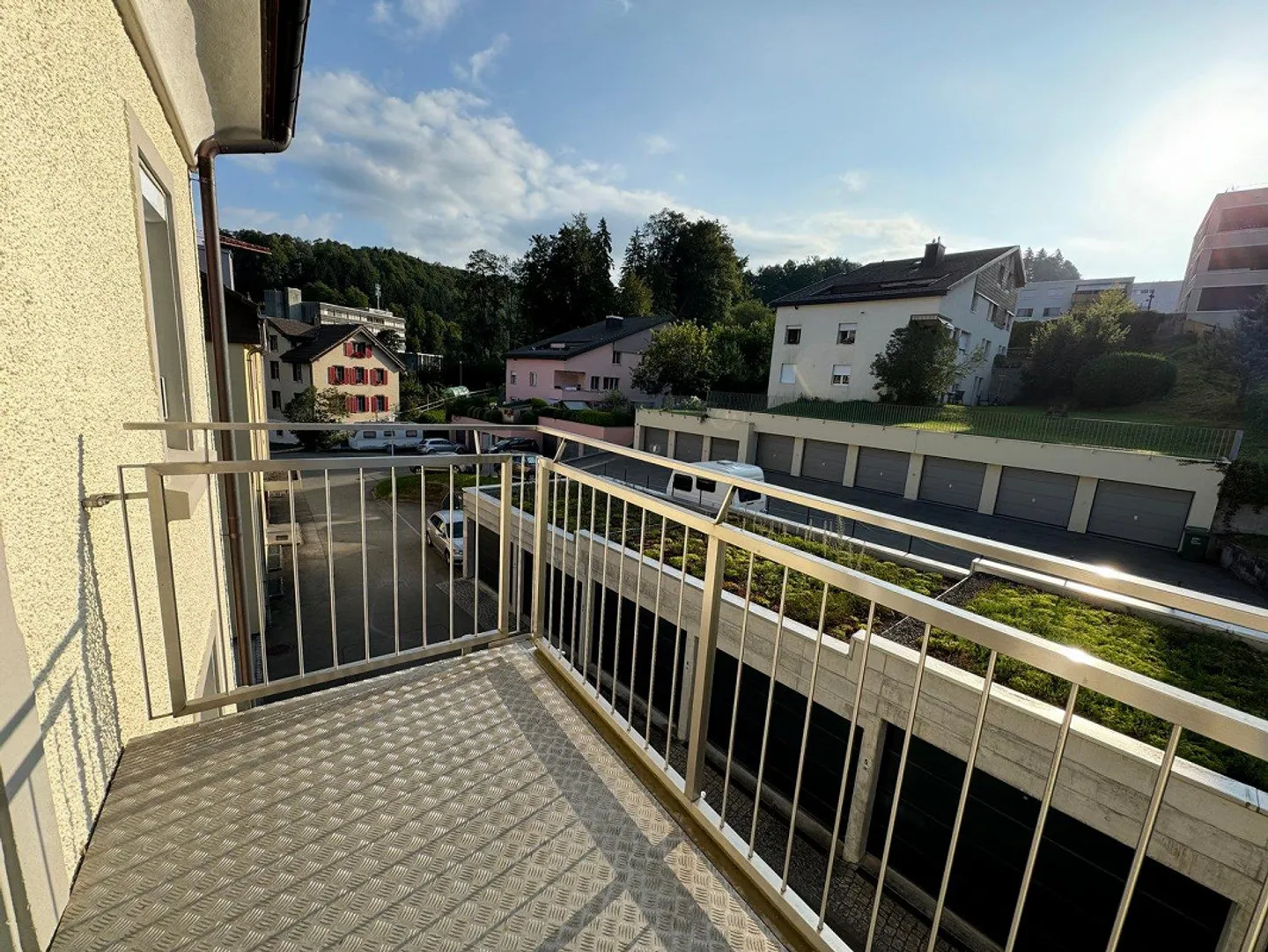Belle appartement 1.5 pièces avec balcon - Photo 3 sur 4