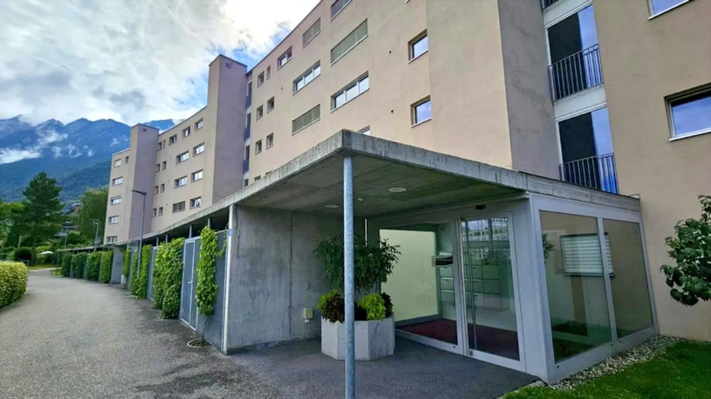 Appartamento 3,5 locali al piano terra nel parco Bener - Foto 1 di 10