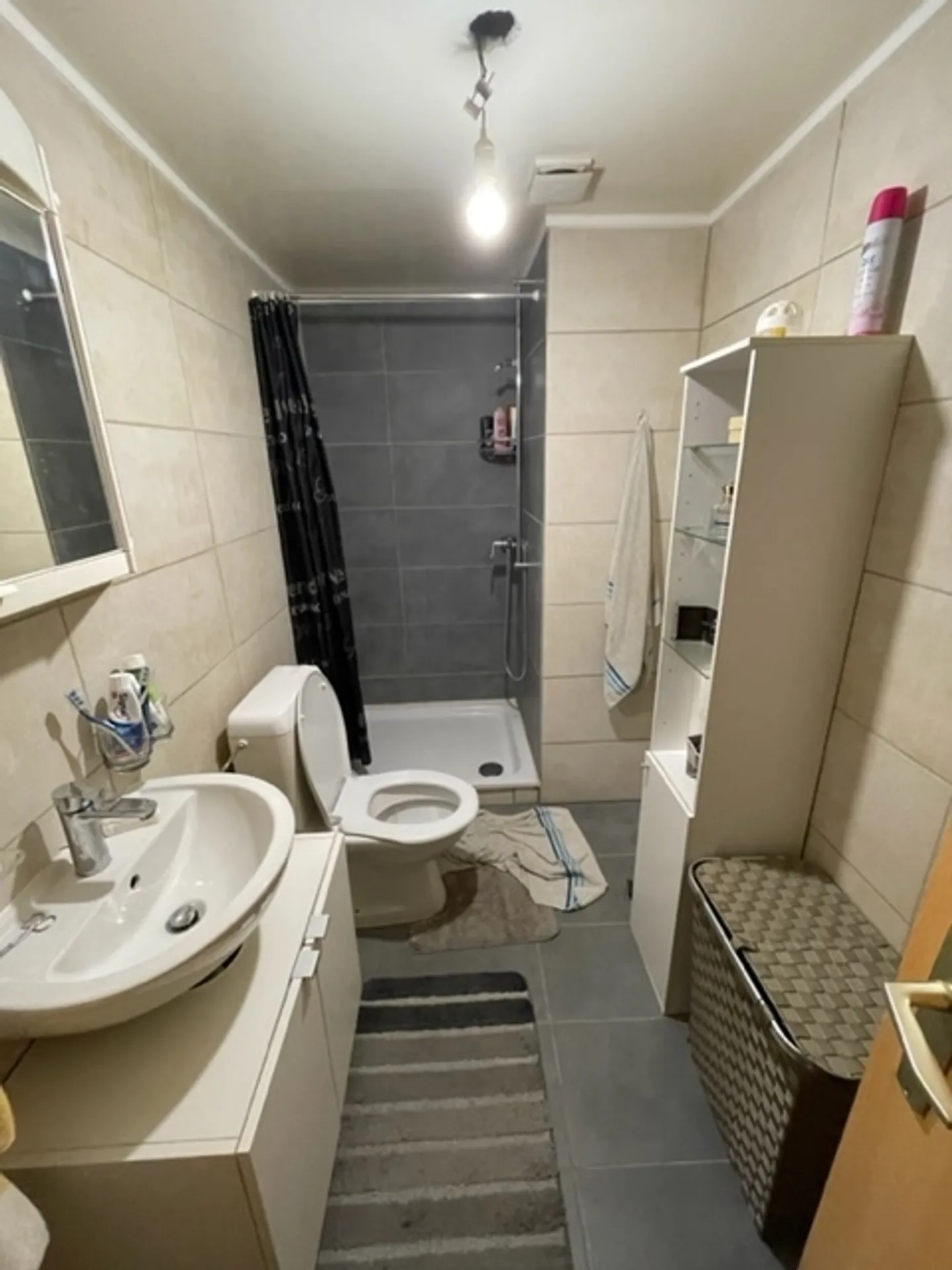 DA AFFITTARE dal 01.07.2026 - Grande studio 40m2 - Rue de Vuary 15 - Payerne - Foto 4 di 6