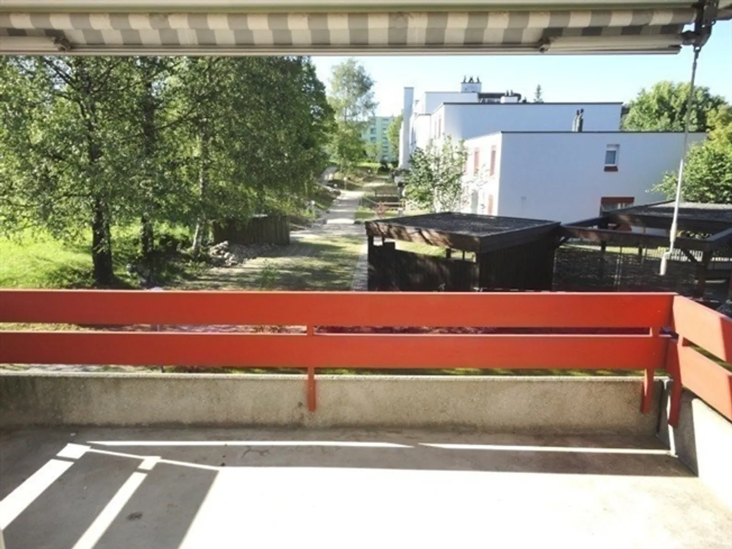 Family-friendly. Green. Bim Hasel. - Photo 3 of 12