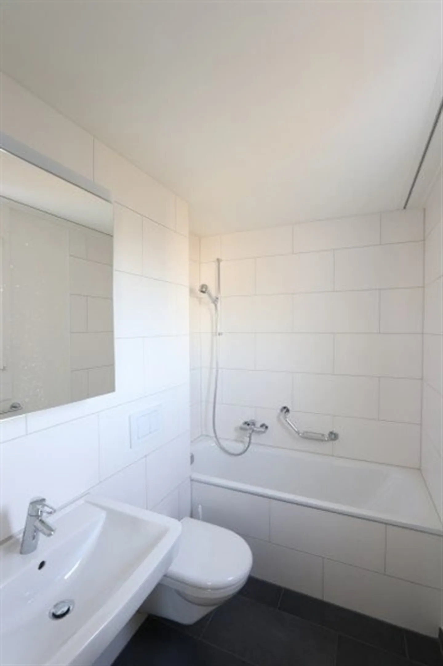 Family-friendly. Green. Bim Hasel. - Photo 8 of 12