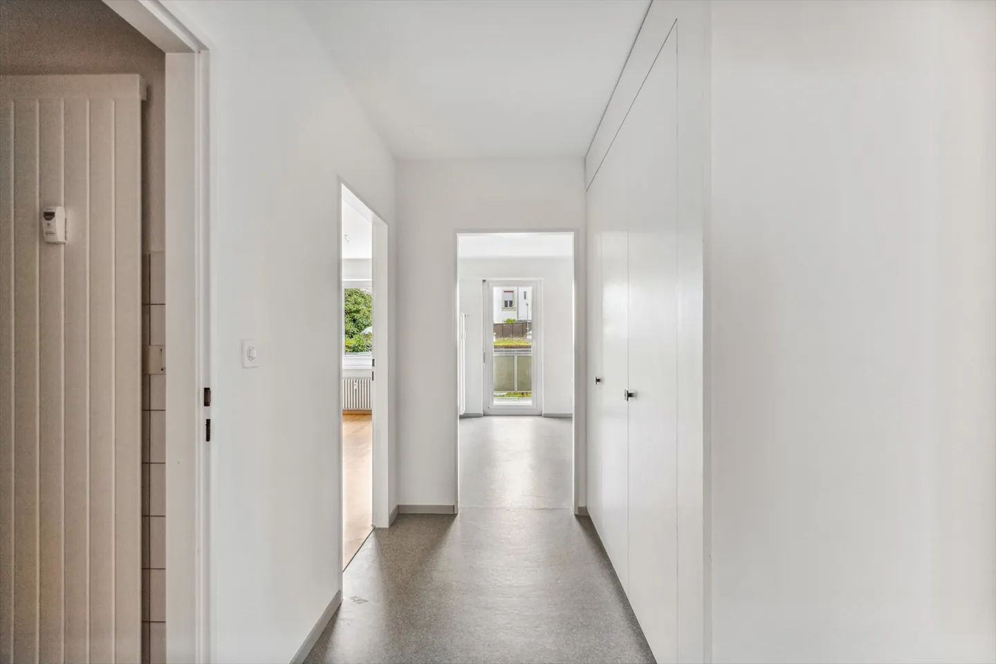 Top apartment in beautiful Kleinbasel - Photo 2 of 6