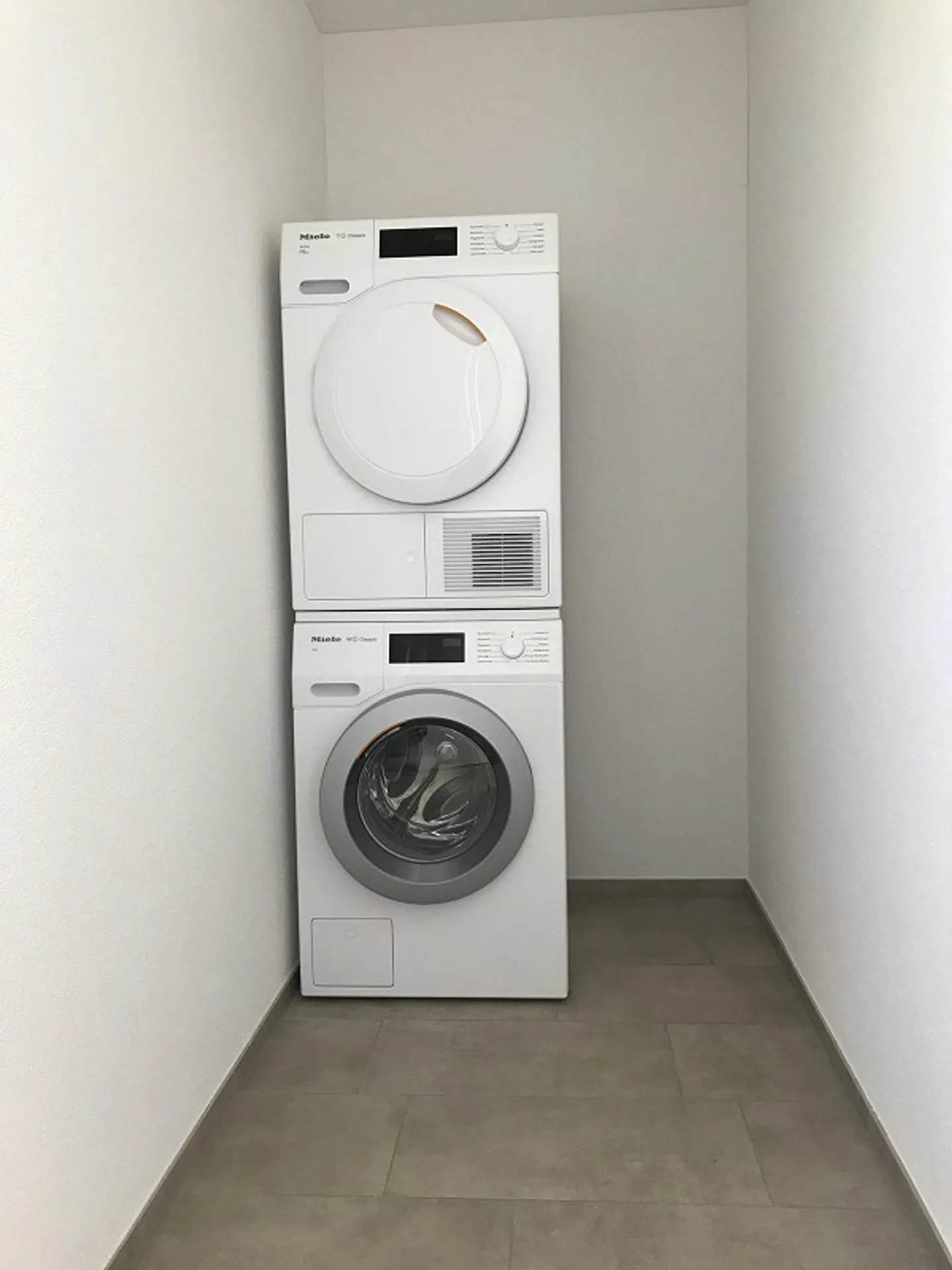 Appartamento moderno con vista - Foto 8 di 13