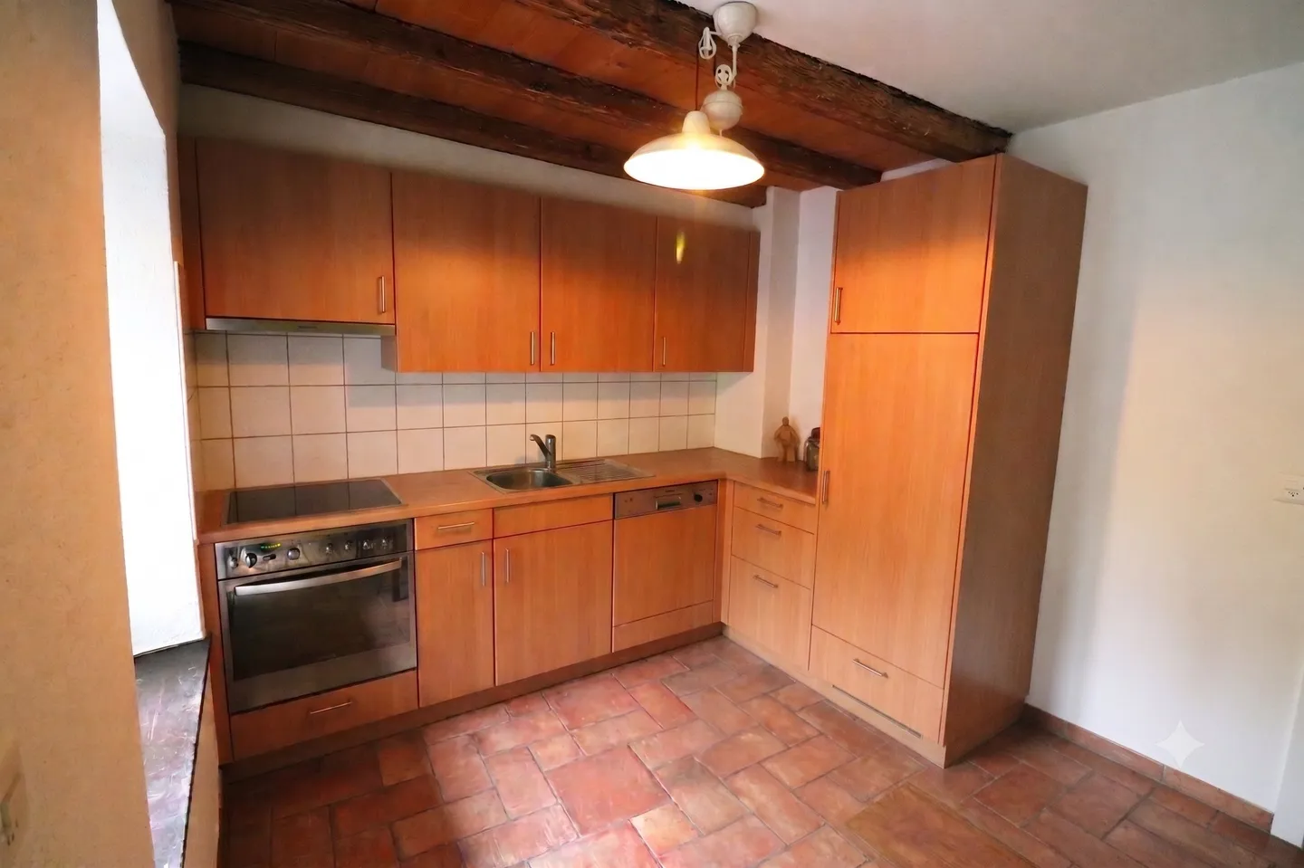 Charming Apartment with Terrace - Photo 6 of 6