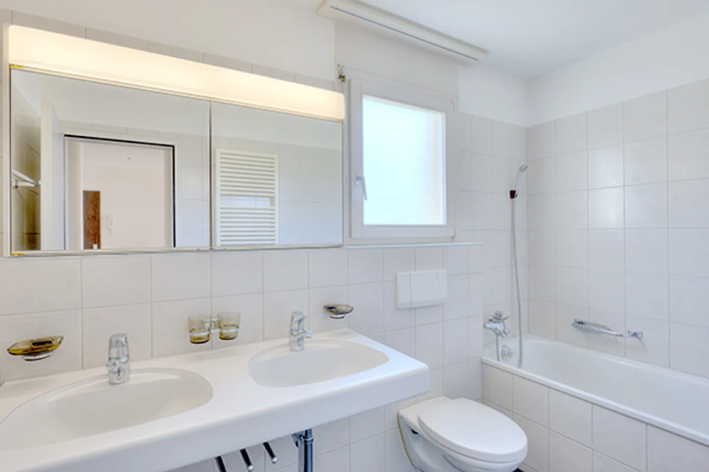 Appartement Confortable en Environnement Verdoyant - Photo 4 sur 7