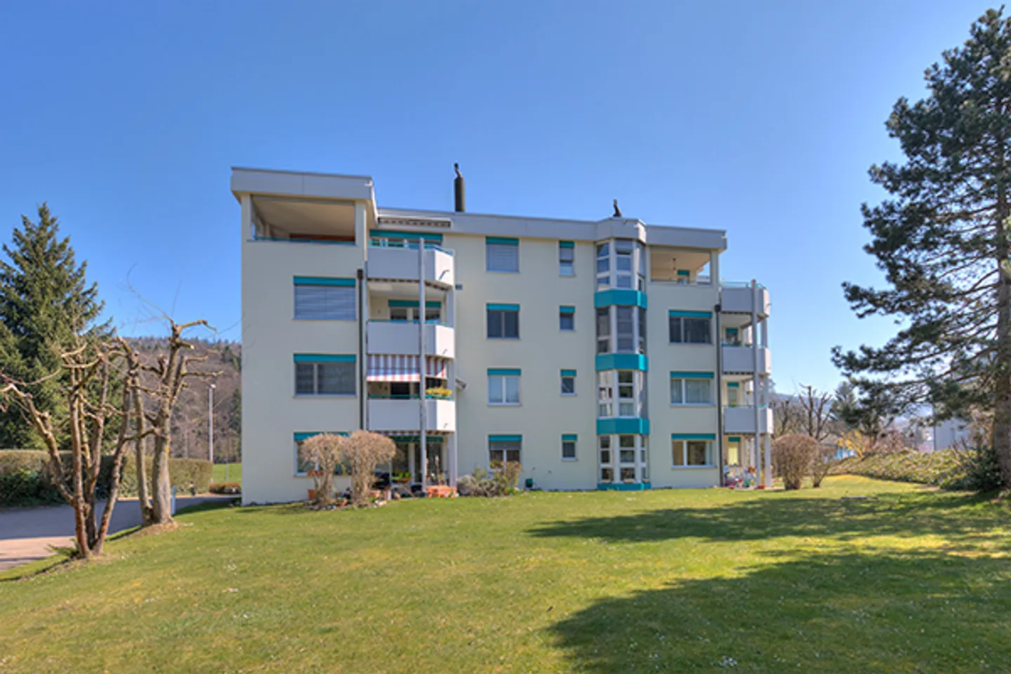 Appartement Confortable en Environnement Verdoyant - Photo 1 sur 7