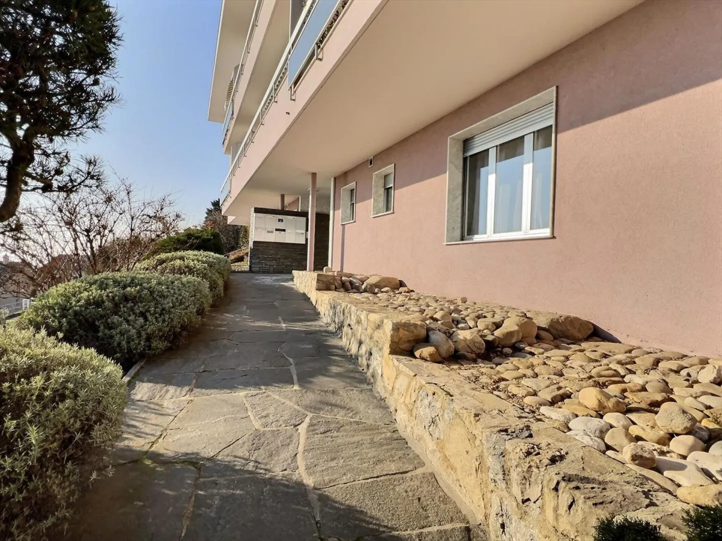 Rental building in Chardonne - Photo 4 of 13