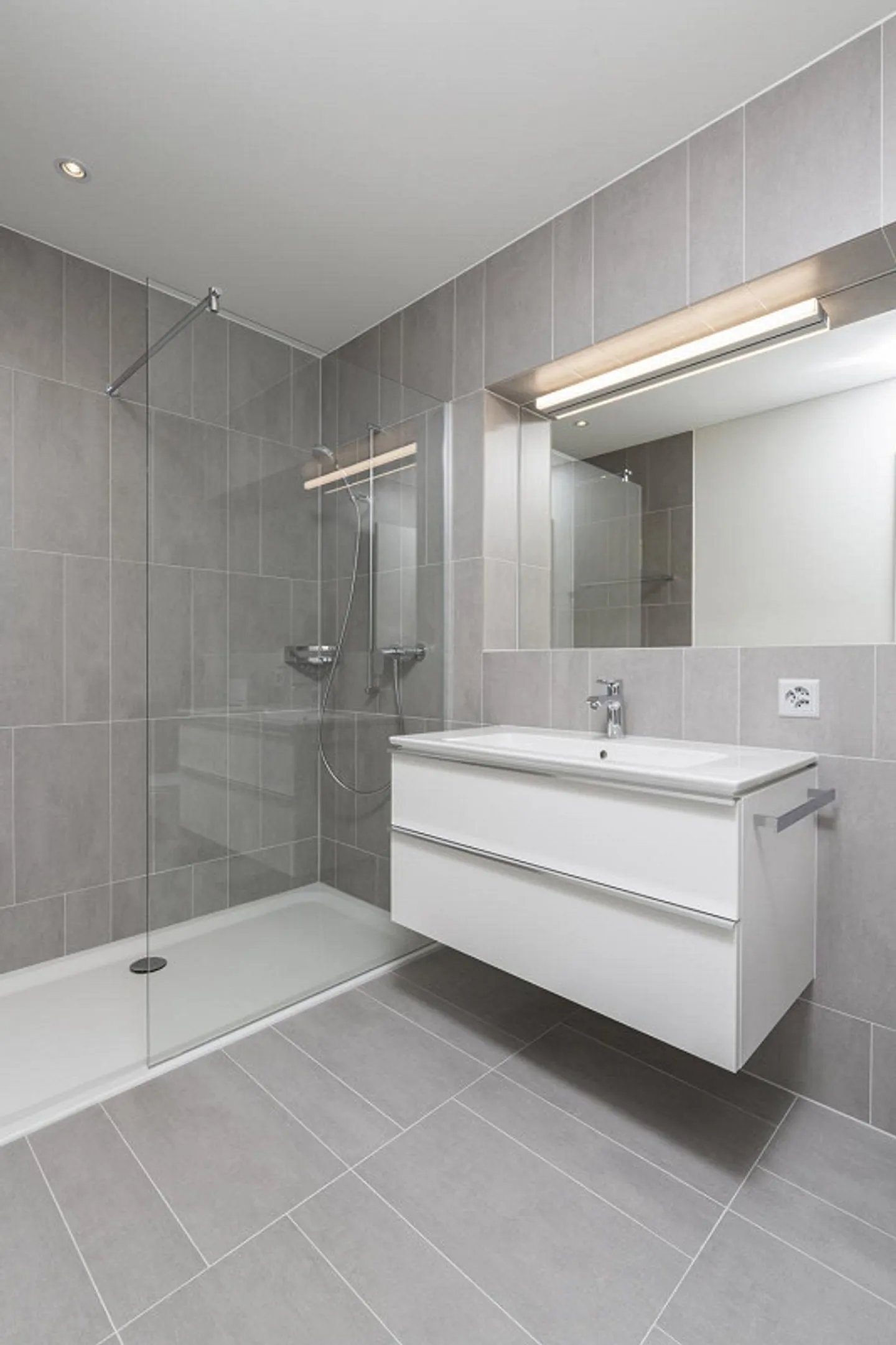 Appartement moderne de 3,5 pièces à Horw - Photo 2 sur 6