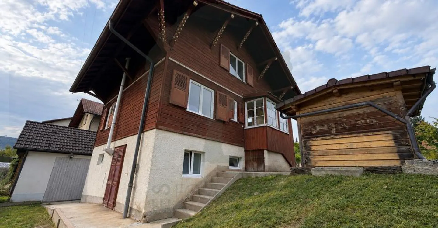 4-room house in a quiet area of Porrentruy - Photo 3 of 13