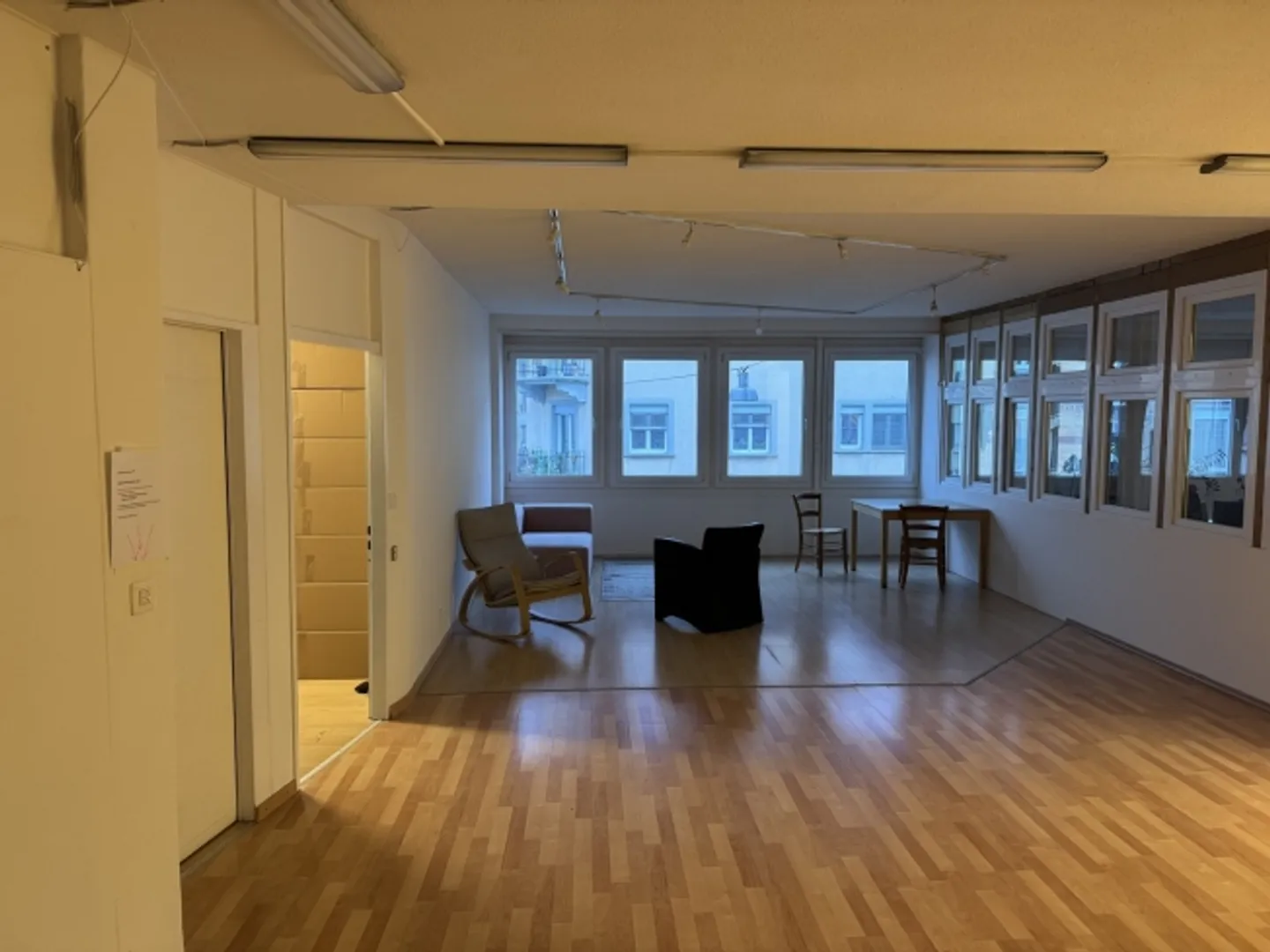 Espace combiné au 2ème étage près d'Albisriederplatz limité jusqu'à fin juin 2026 - Photo 9 sur 9