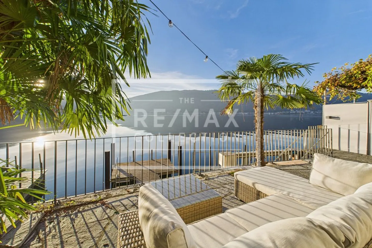 Incantevole Casa a Schiera sul Lago - Foto 1 di 13