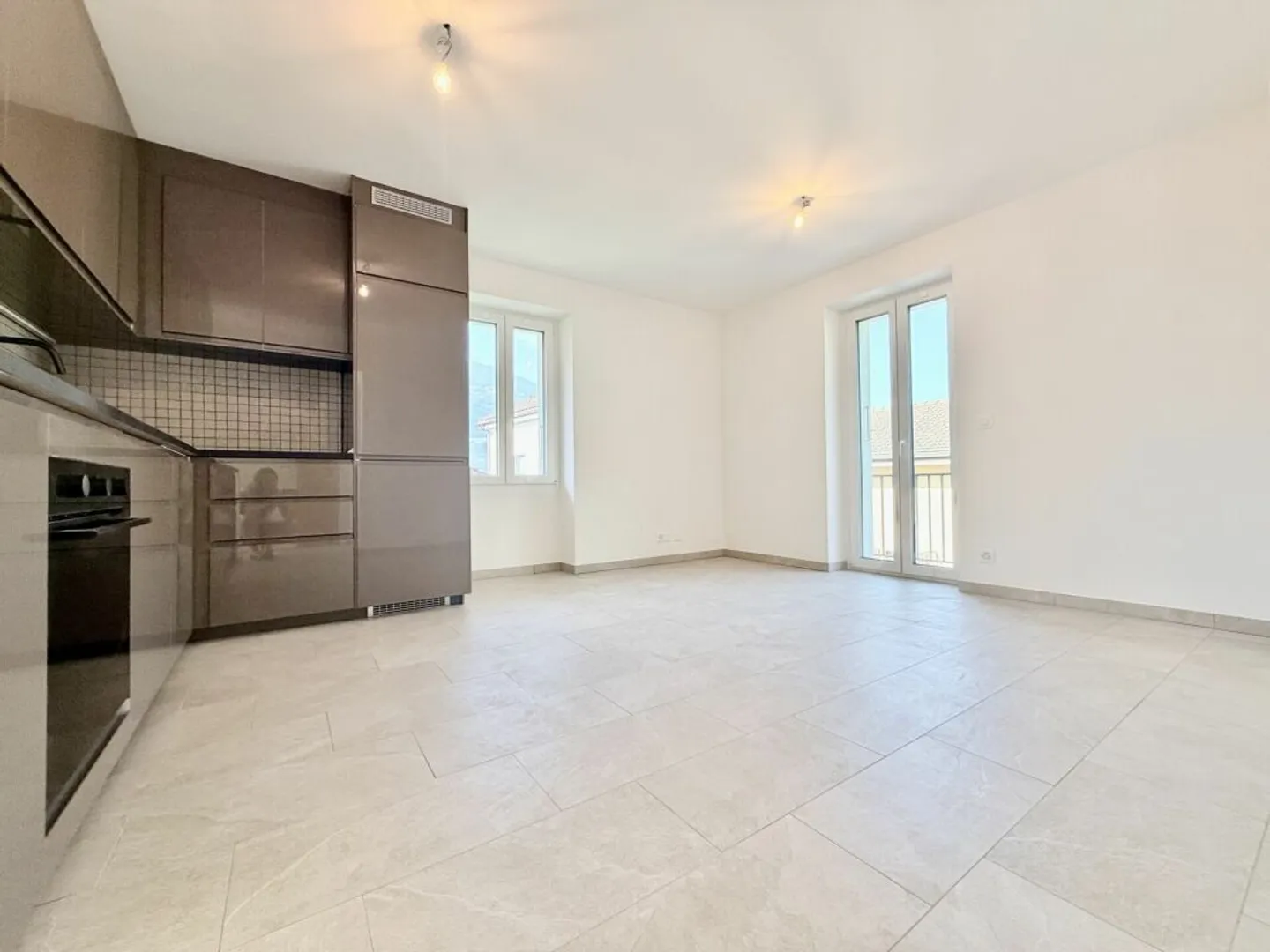 Splendid renovated building with character in the heart of the old village of Vétroz - Photo 8 of 17