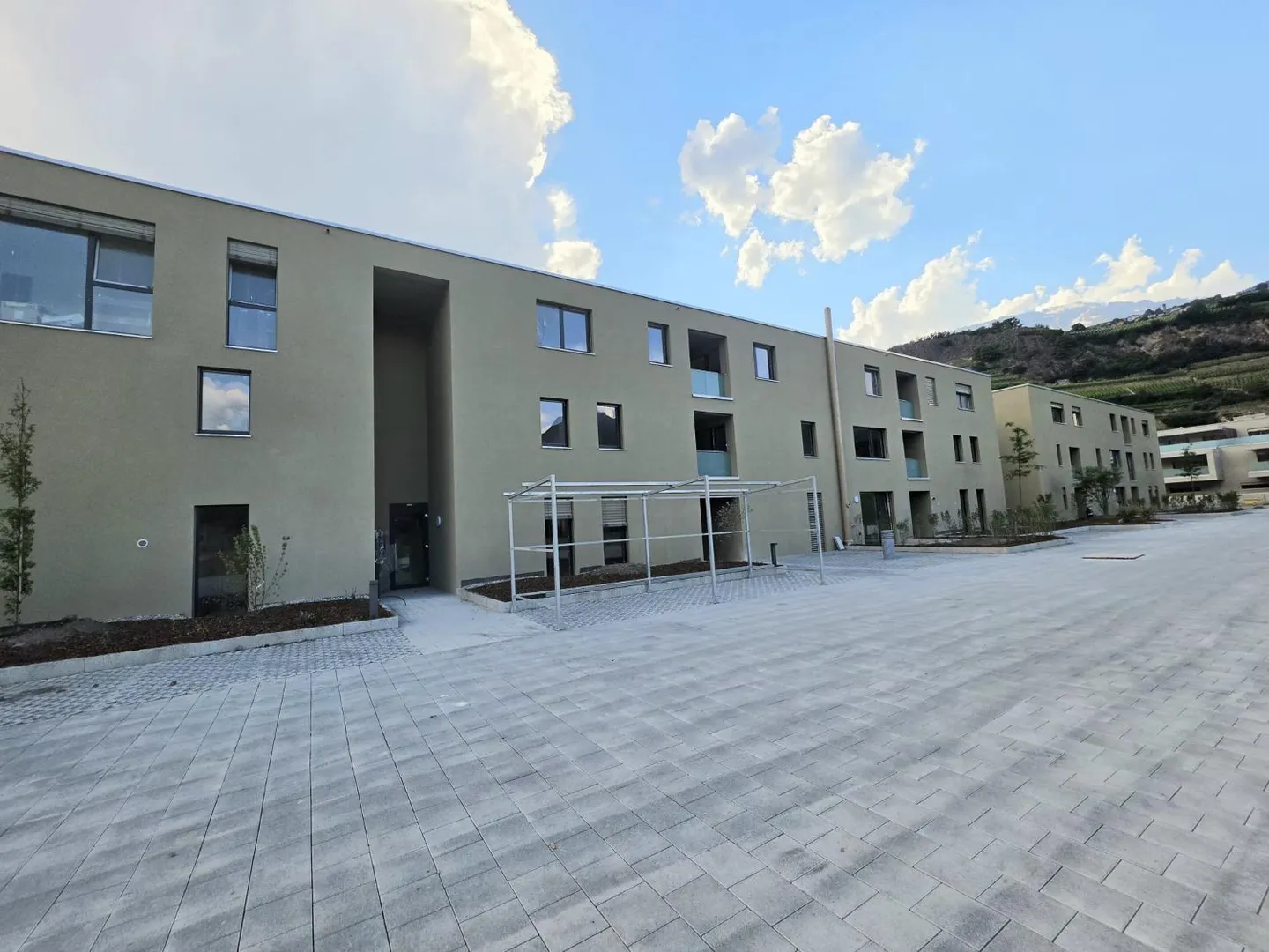 Appartement Charmant avec Jardin - Photo 2 sur 9