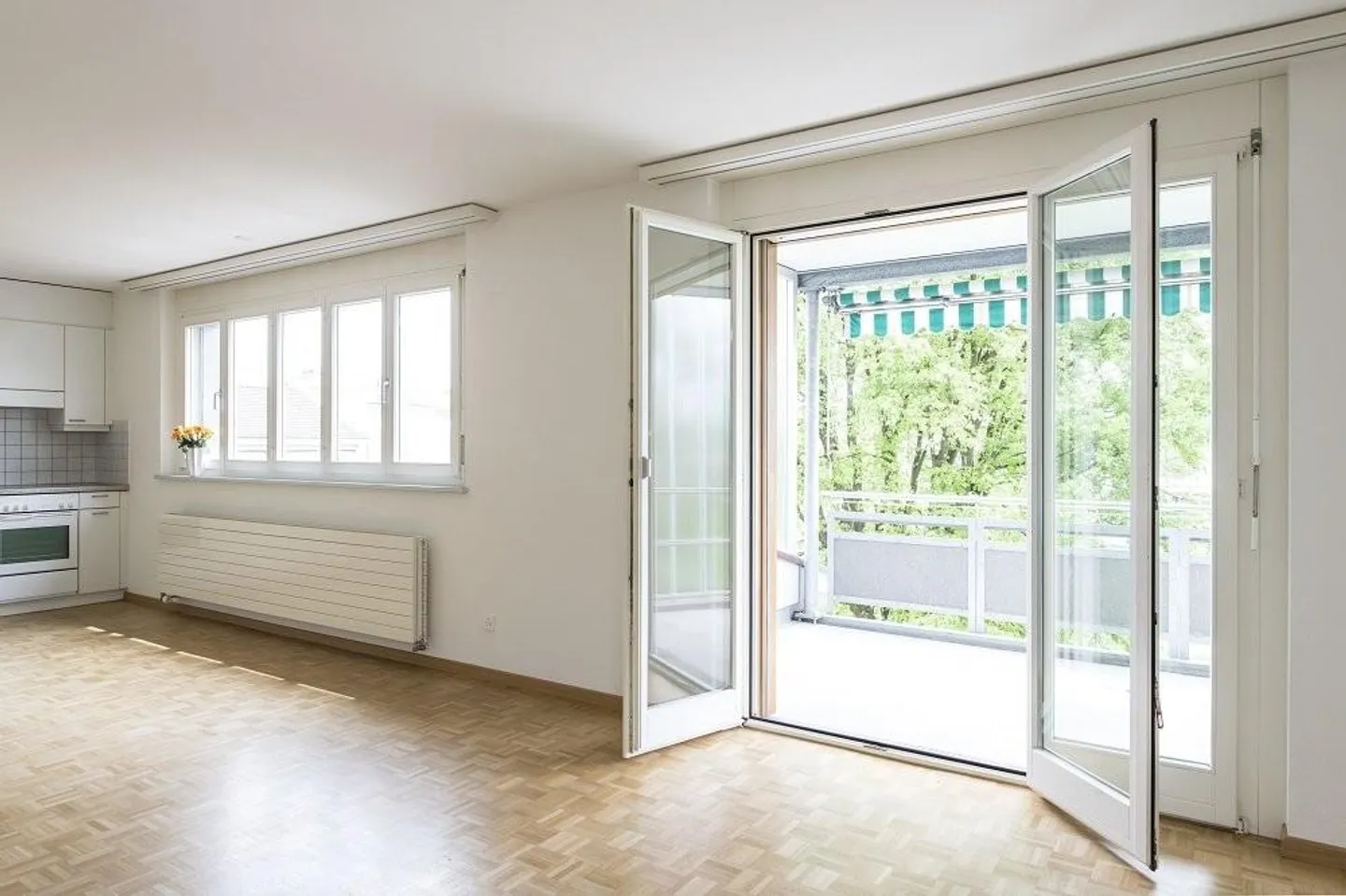 Appartamento affascinante e luminoso cerca un nuovo inquilino - Foto 3 di 7