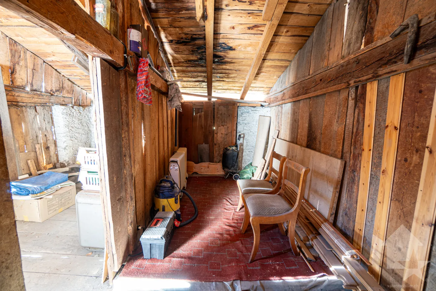 Appartement au centre du village à rénover avec raccard & annexes - Photo 13 sur 18