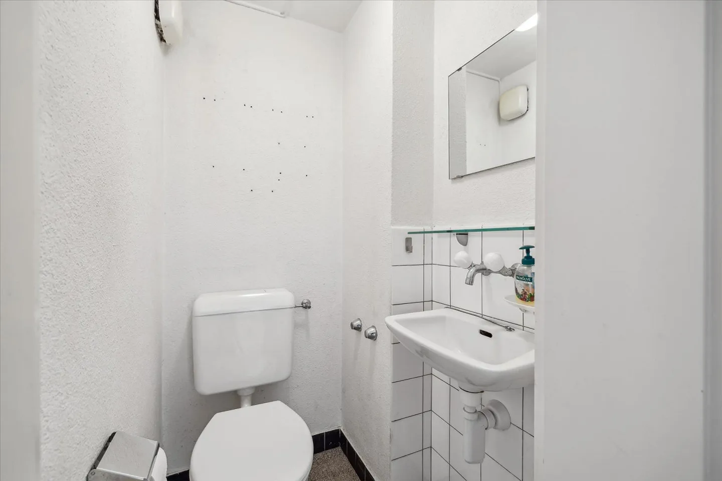 Living with Comfort and Style - Your Dream Apartment Awaits You! - Photo 6 of 10