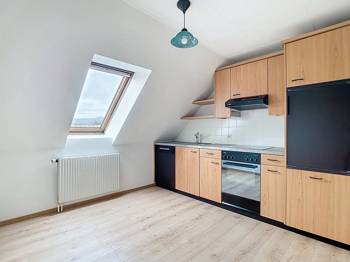 3.5 Room Apartment - Photo 4 of 12