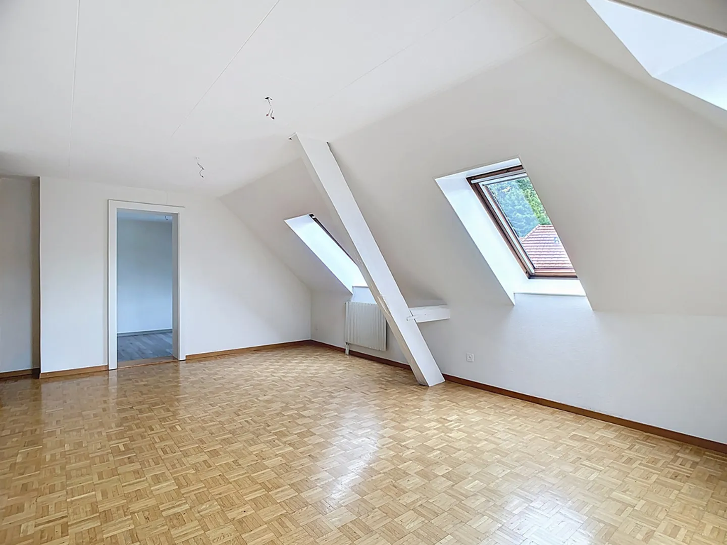 3.5 Room Apartment - Photo 6 of 12
