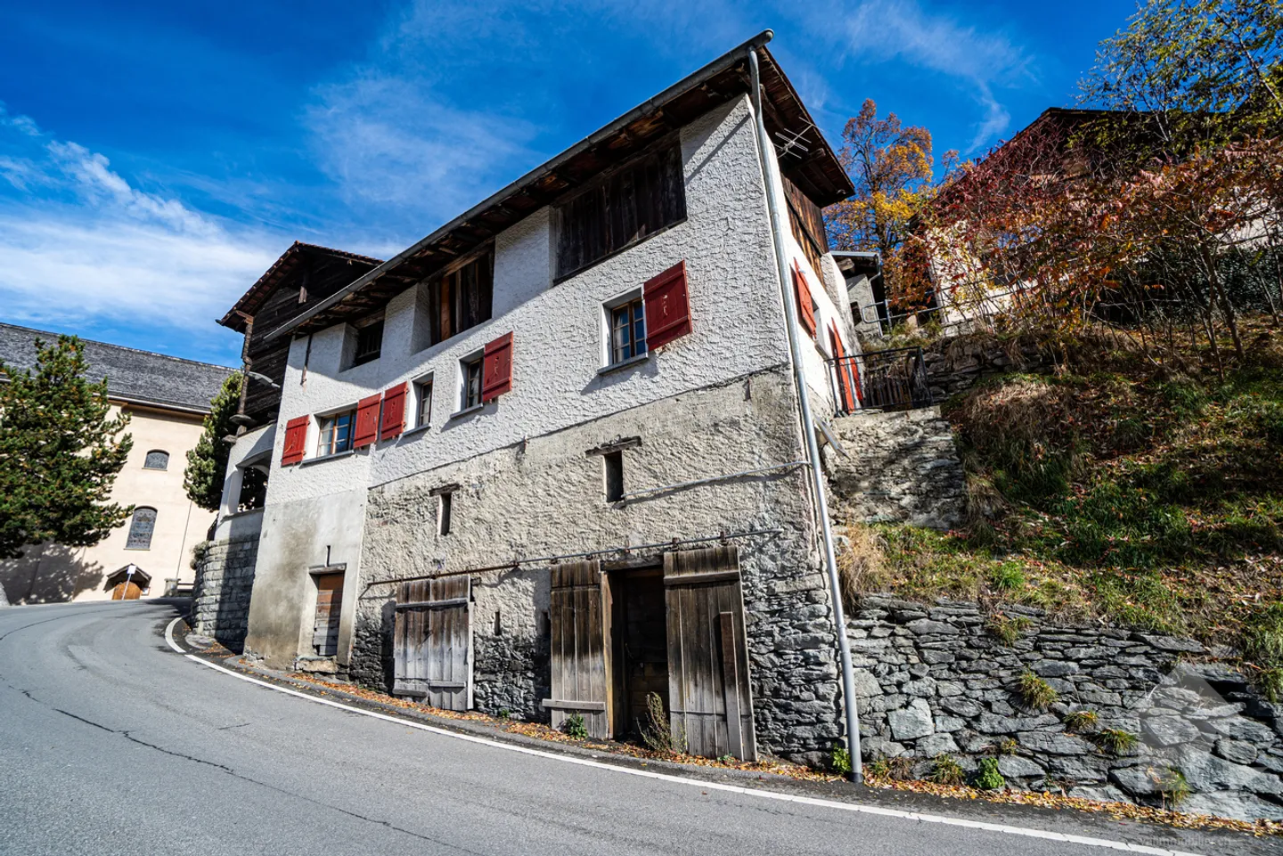 Appartement au centre du village à rénover avec raccard & annexes - Photo 18 sur 18