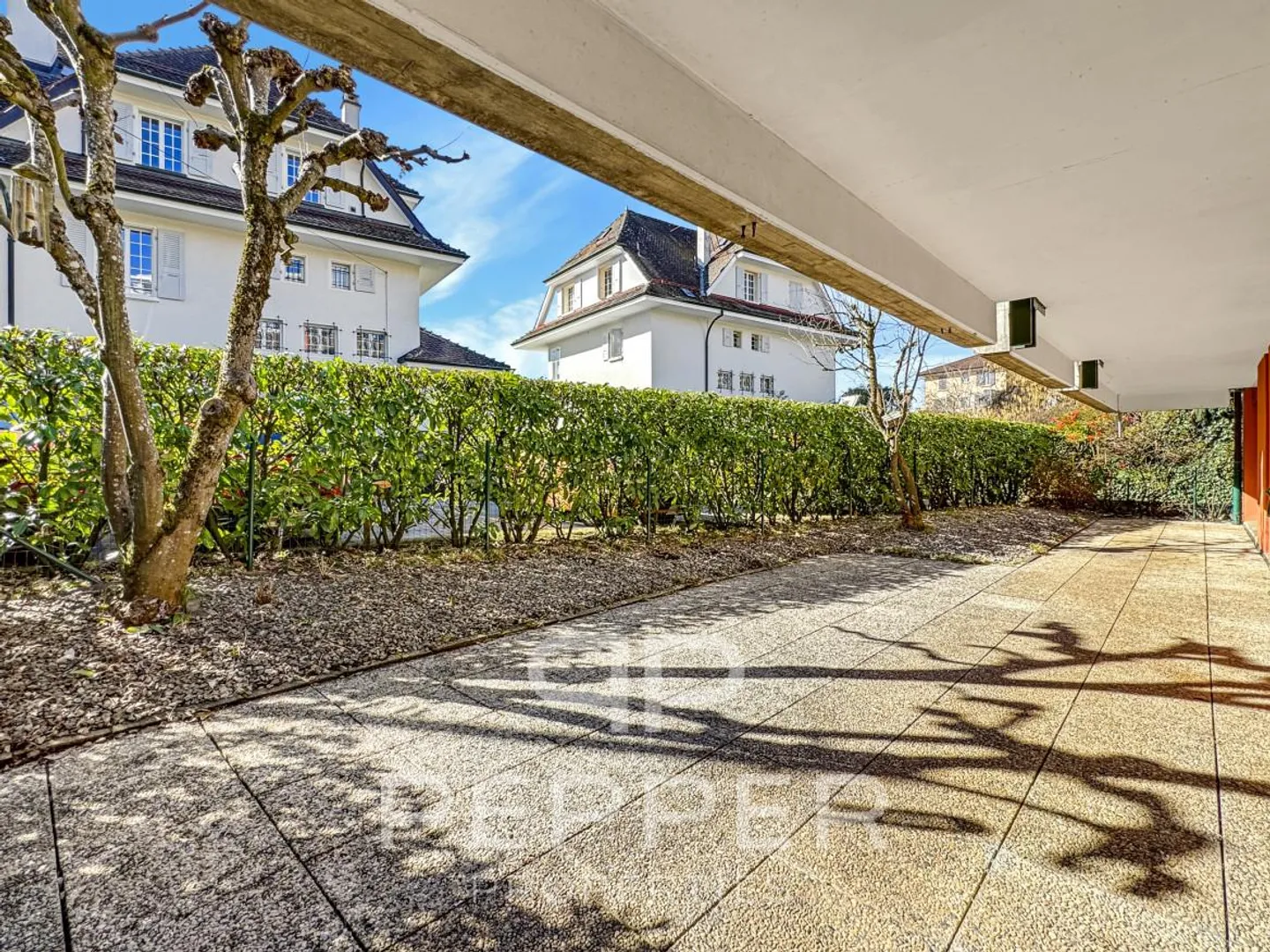 Spacious Ground Floor Apartment in the Heart of Chailly - Photo 1 of 13