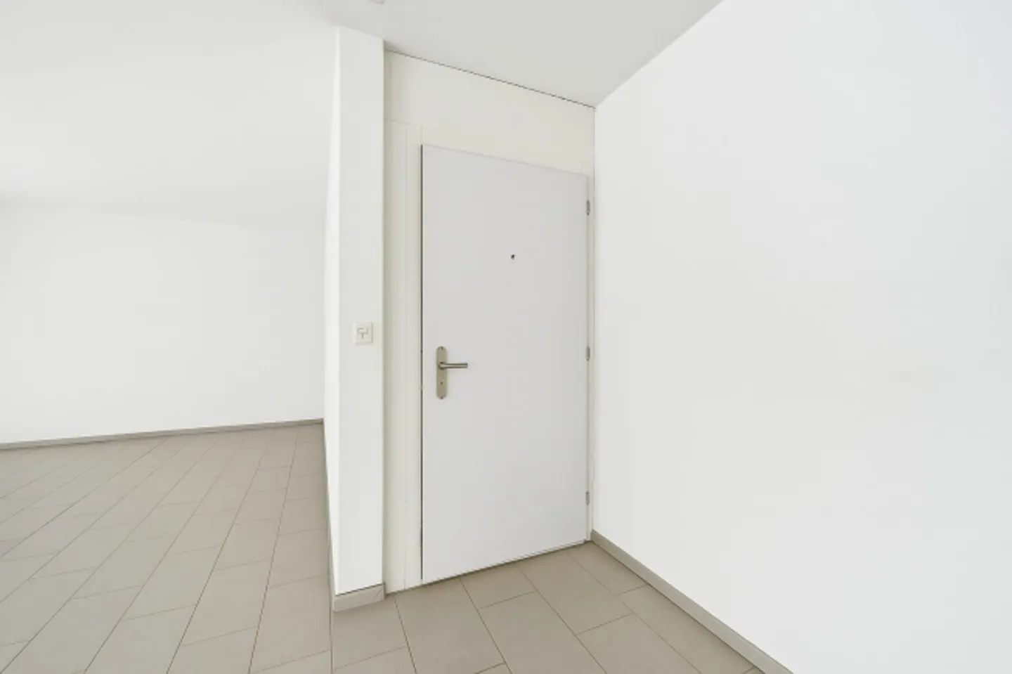 Appartamento attico di 4,5 stanze con grande terrazza sul tetto a Trimbach in vendita - Foto 11 di 13