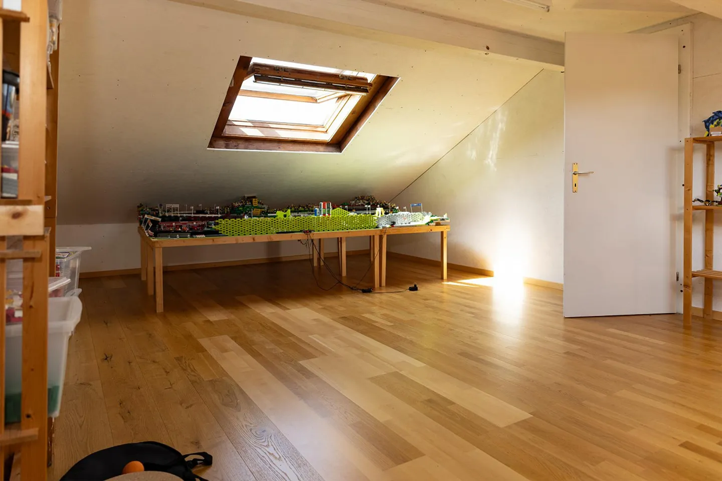 Attractive residential location in a quiet and sunny area - Photo 3 of 9
