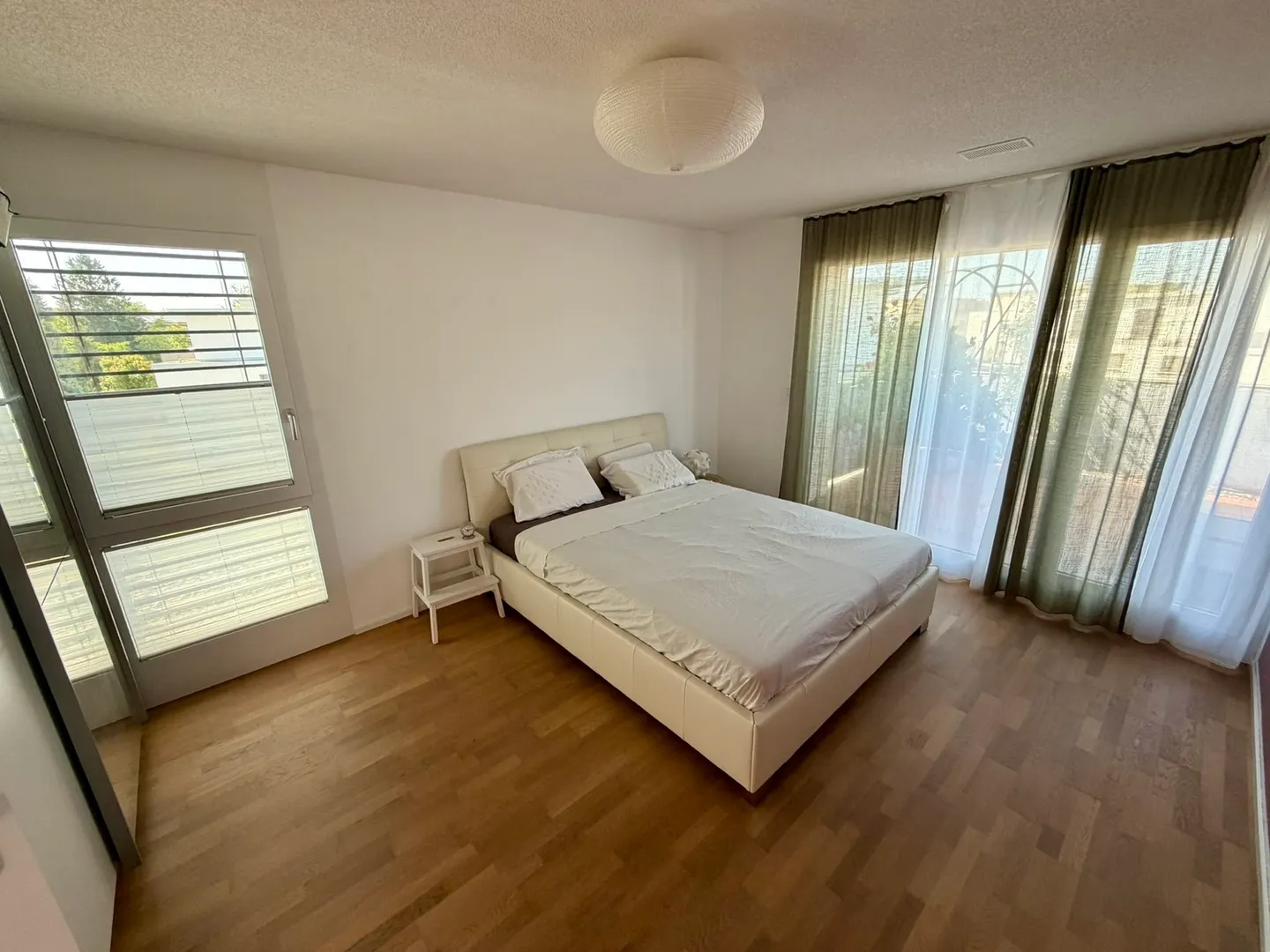 Appartement Attique Spacieux avec Terrasses - Photo 6 sur 10