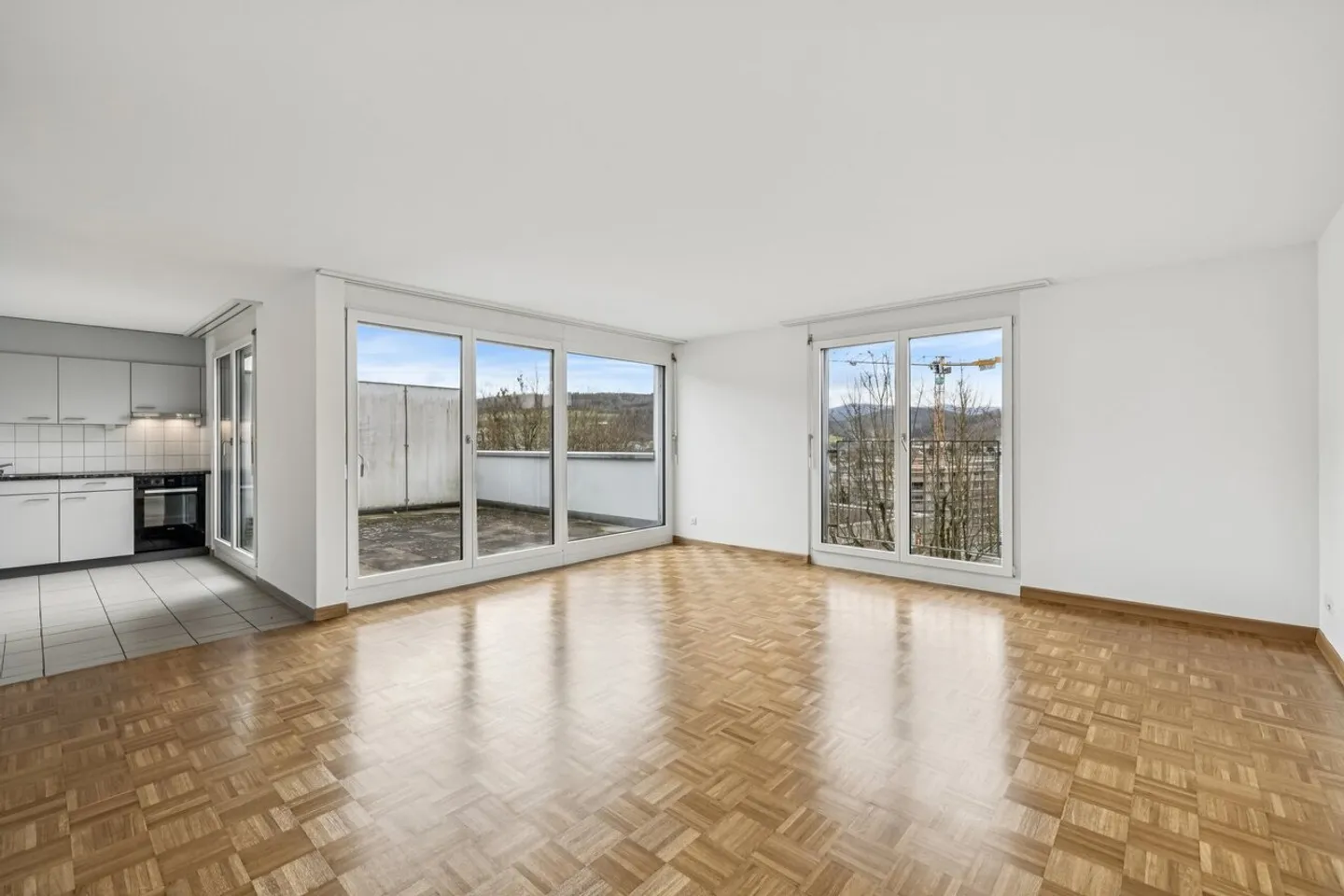 SPRING PROMOTION - 1 month rent-free + Rent without deposit - Photo 9 of 11