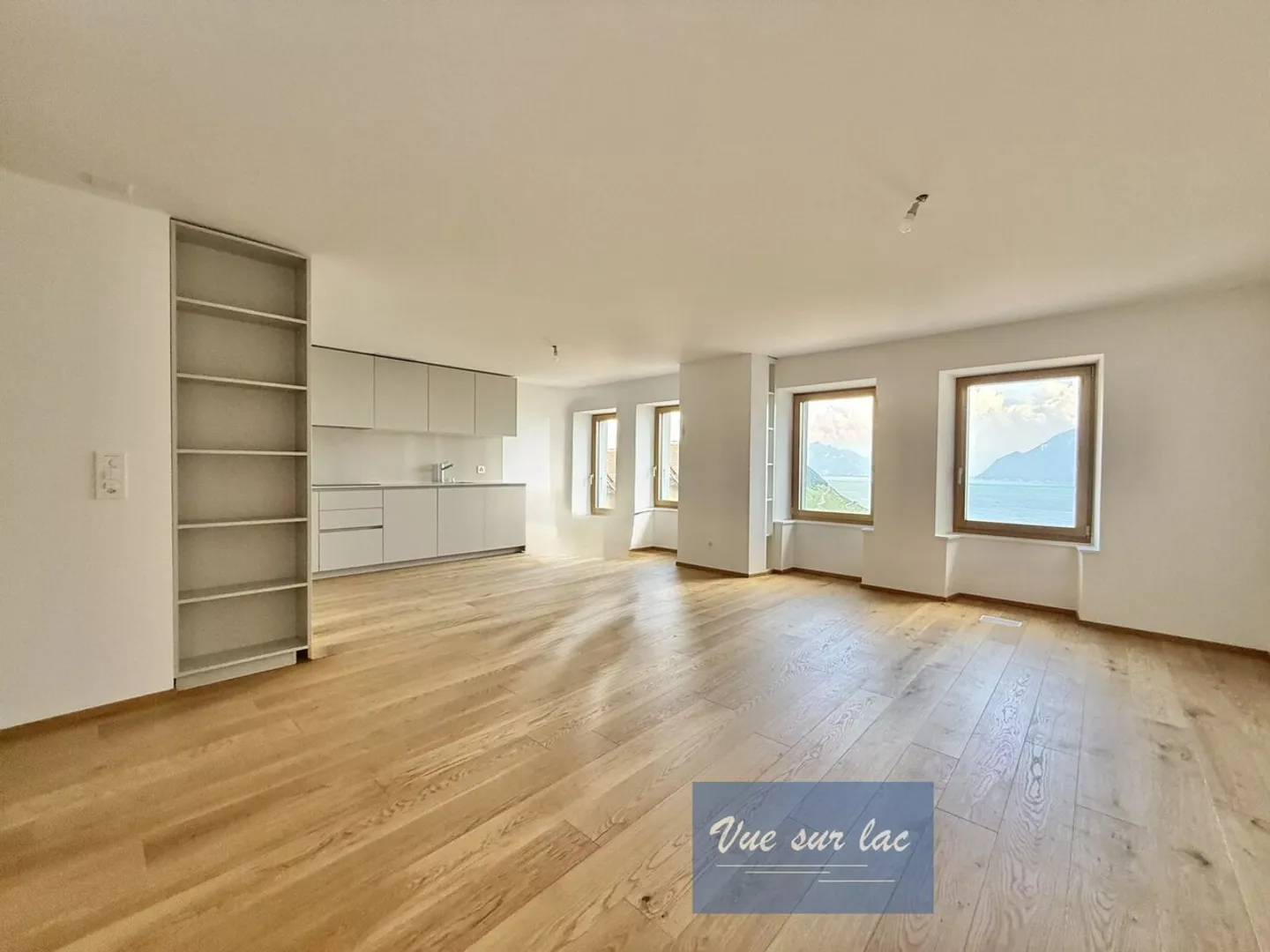 Appartement Charmant avec Vue - Photo 1 sur 11