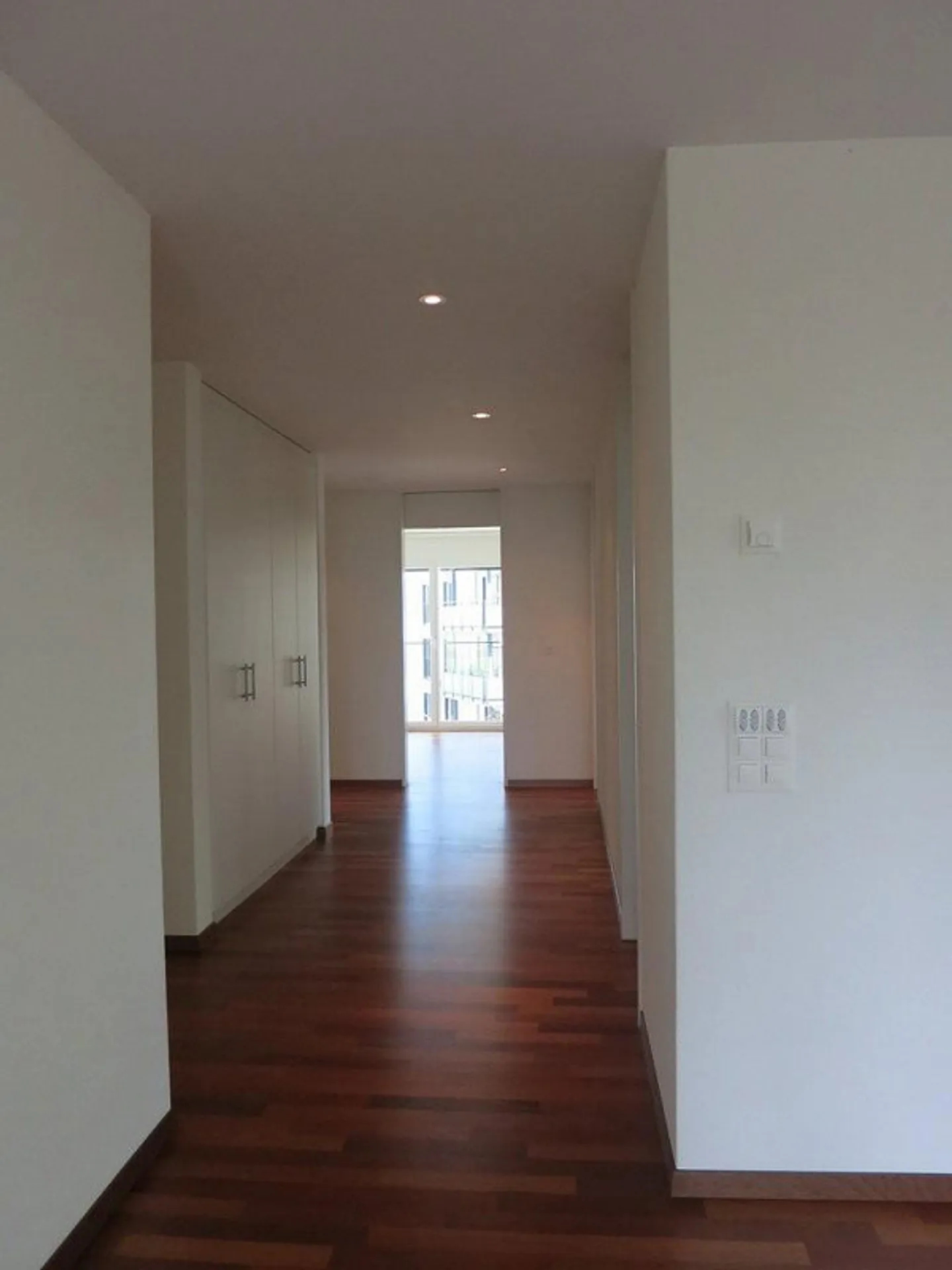 Modern 3.5-room apartment for rent in Nänikon - Photo 4 of 6