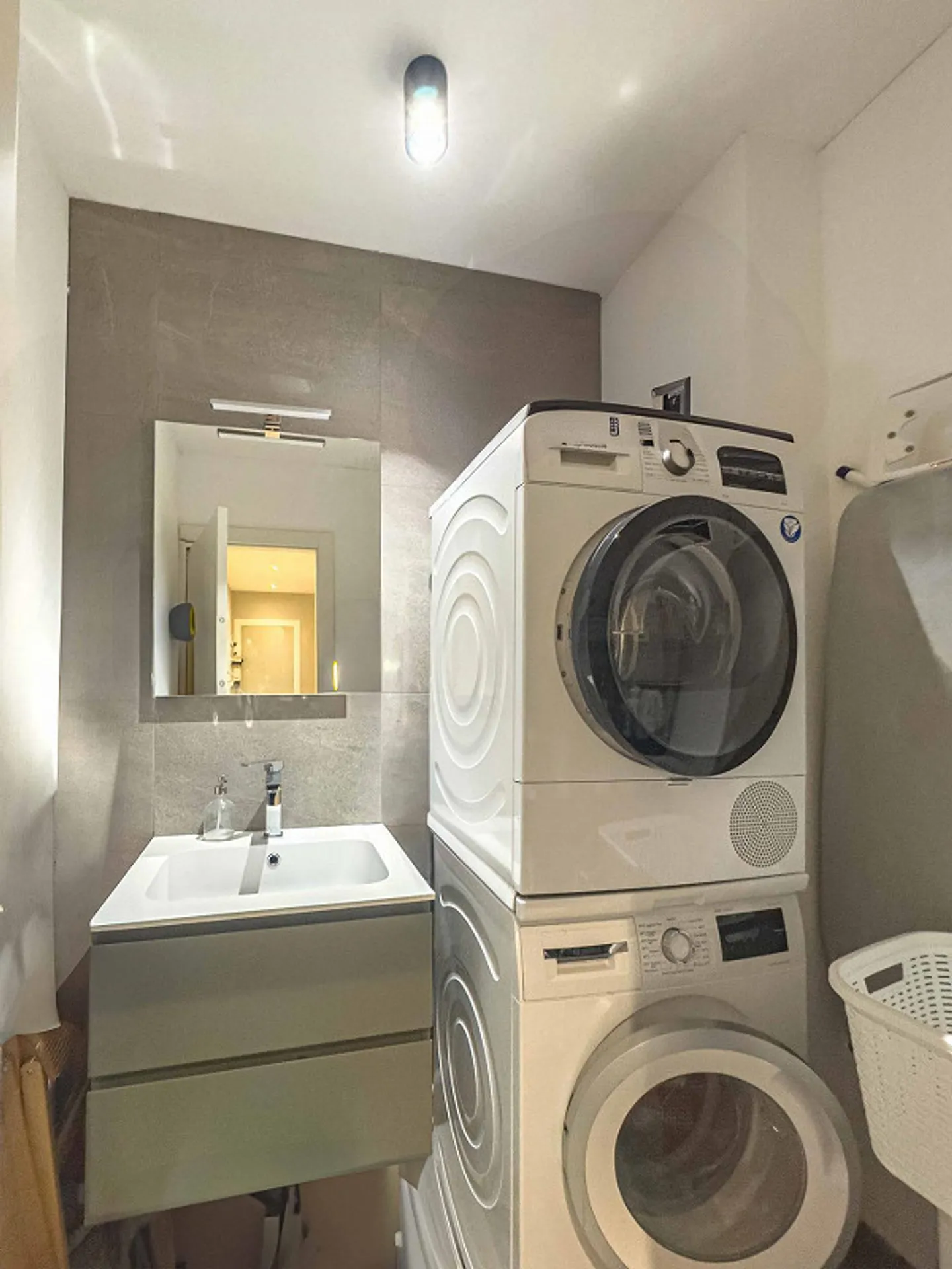 Exklusive 4,5 Zimmer im Grünen in Genestrerio - Foto 10 von 14