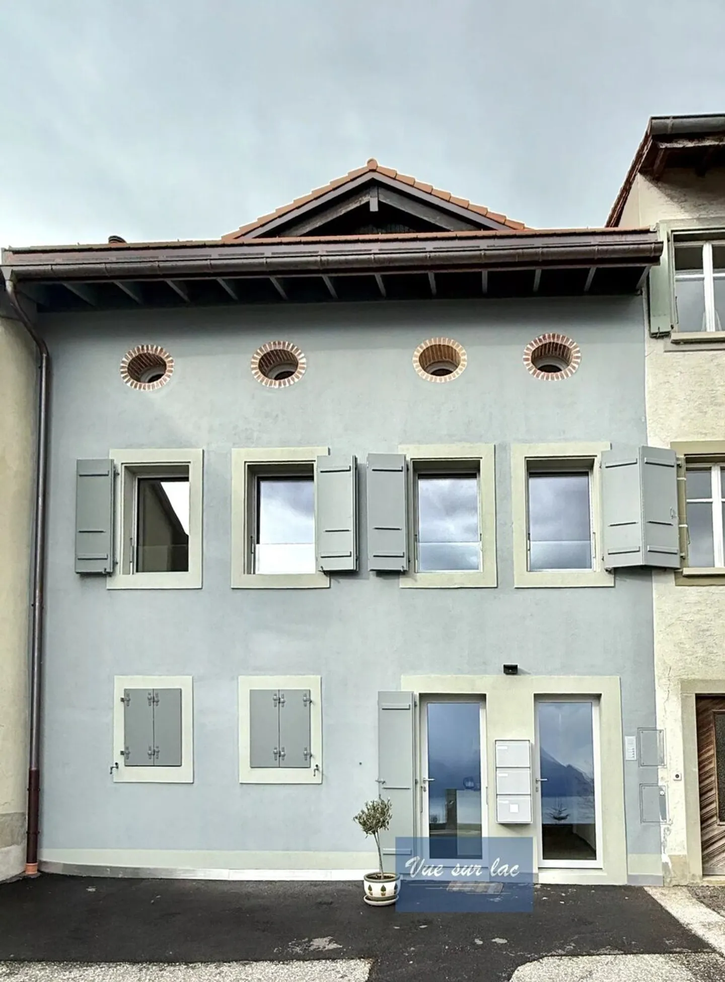 Appartement Charmant avec Vue - Photo 9 sur 11