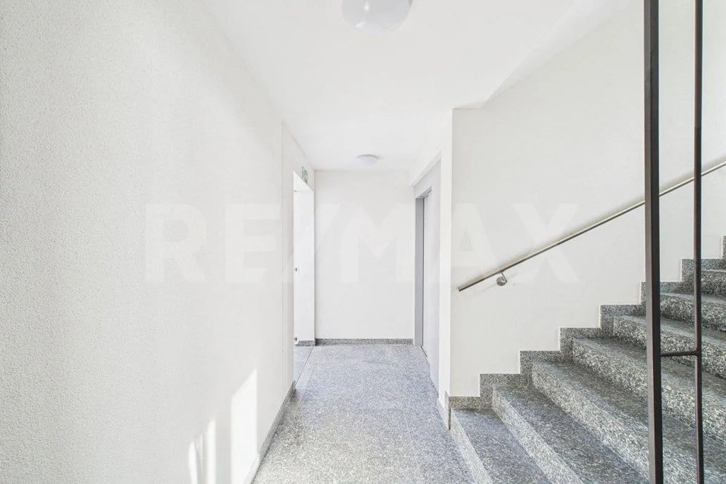 Neubau -  3½ Zimmerwohnung mit Garten - Foto 4 von 13