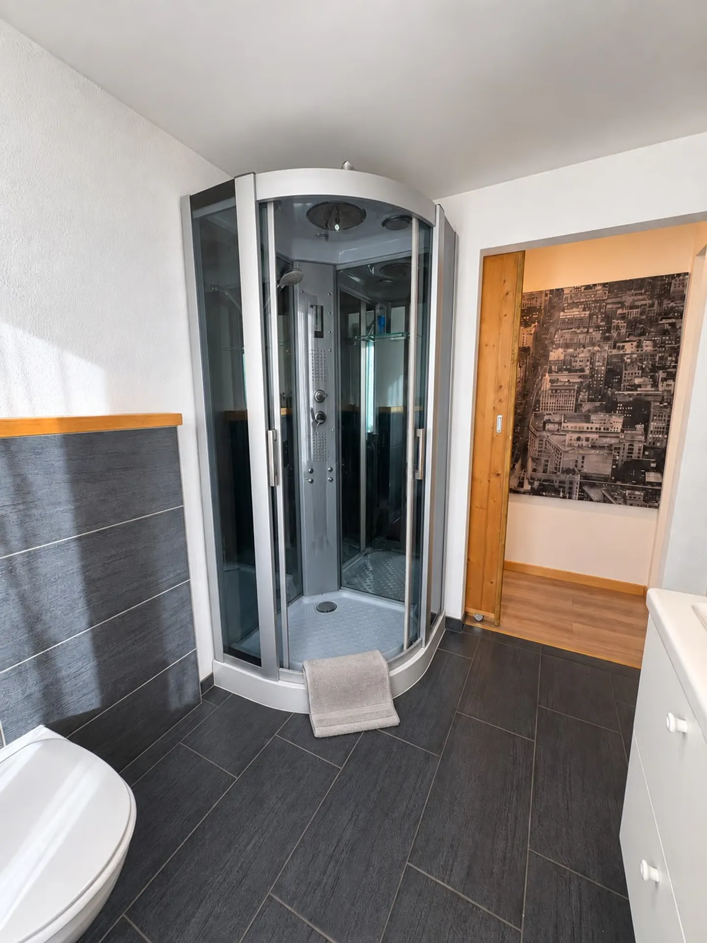 MAISON AVEC APPARTEMENT PRINCIPAL ET UNITÉ D'HABITATION SÉPARÉE À SAN VITTORE GR - Photo 34 sur 35
