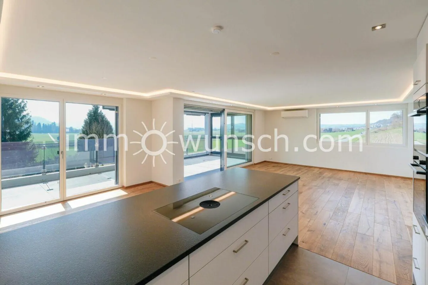 Spacious 3 ½ room condominium with a magnificent view of the Valais and Bernese Alps - Photo 1 of 11