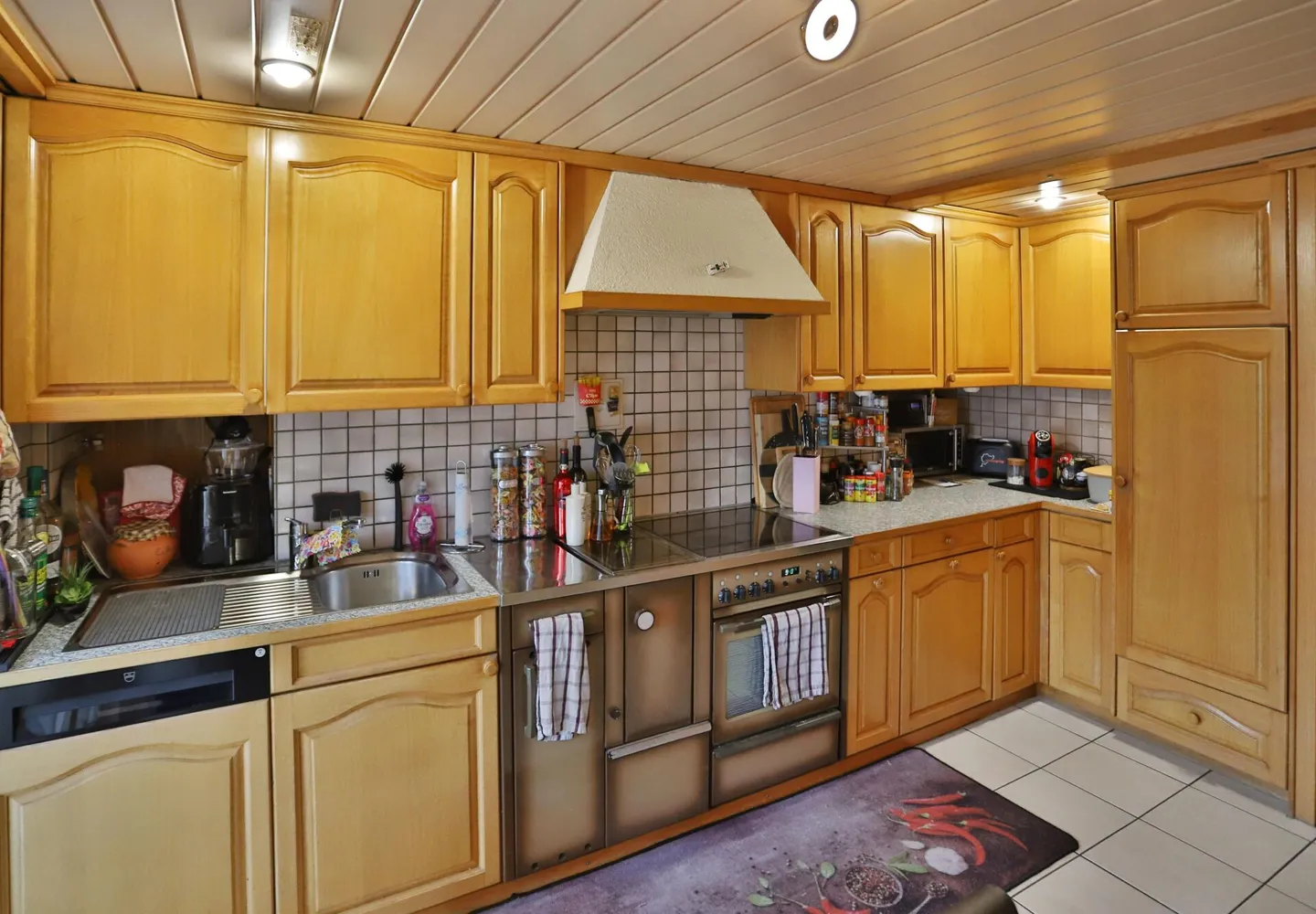 Multigenerational House with 2 Parts - Photo 8 of 14