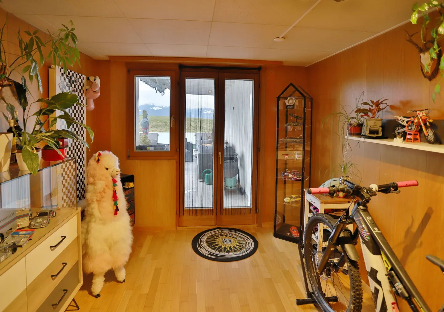 Multigenerational House with 2 Parts - Photo 9 of 14