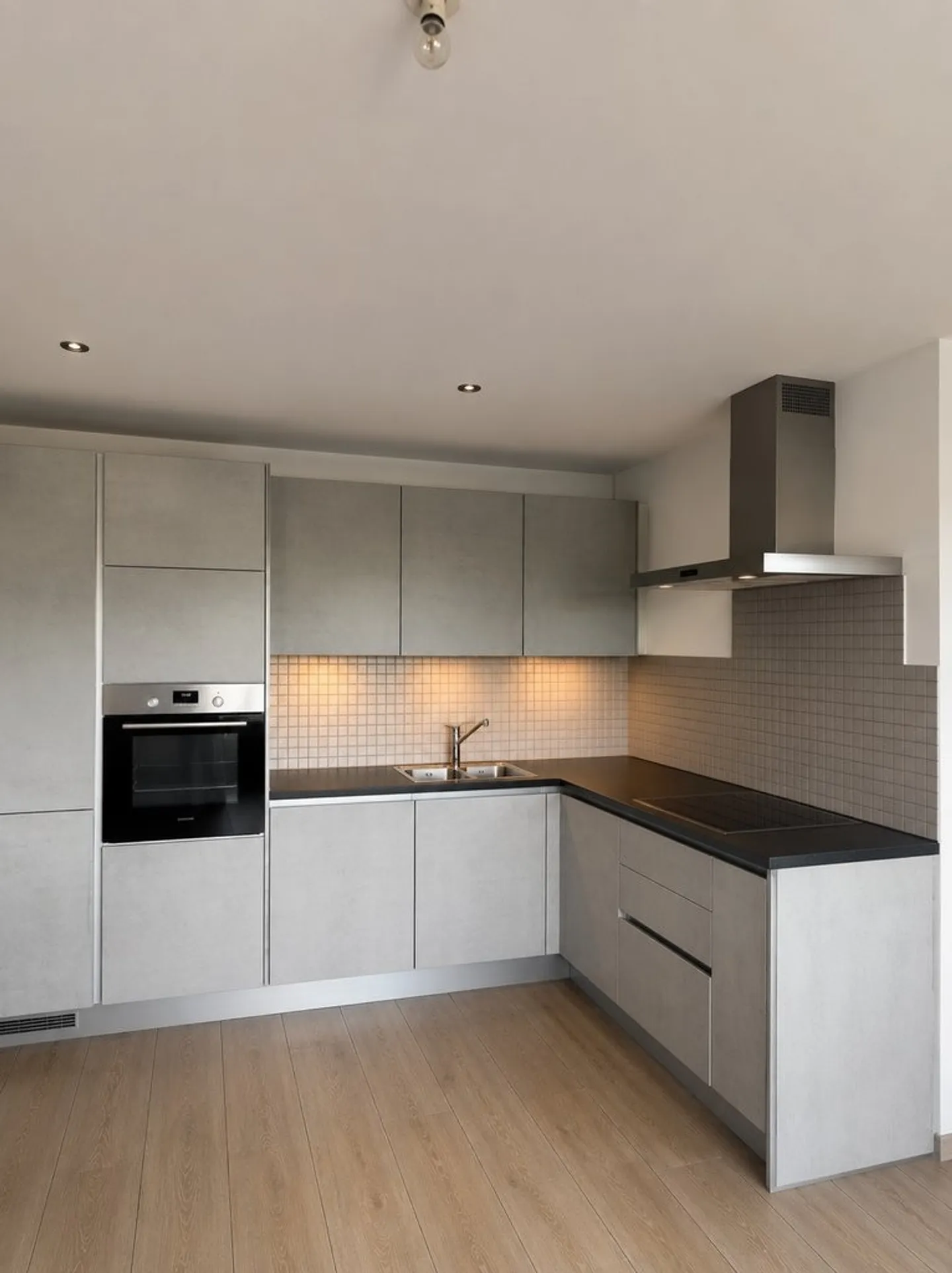 Appartement spacieux de 3,5 pièces - Photo 3 sur 6