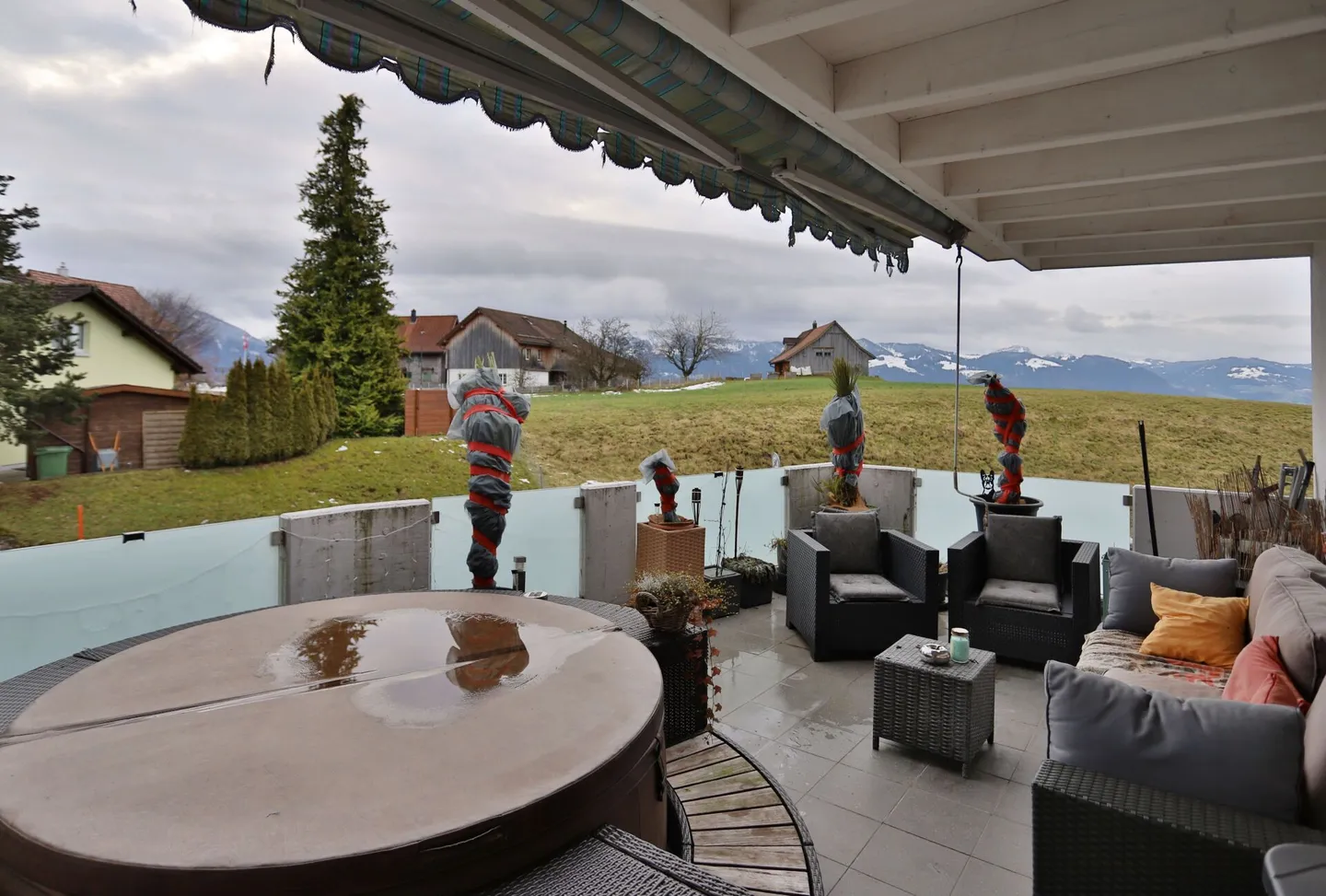 Multigenerational House with 2 Parts - Photo 12 of 14