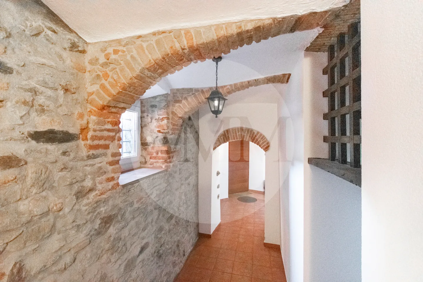 Charming 4.5 Room Apartment in Characteristic House - Photo 14 of 16