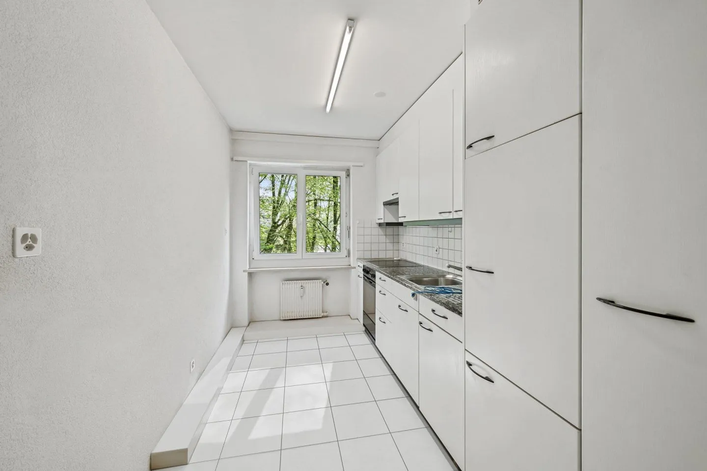 Ampie aree ufficio o studio a Oberwil - Foto 4 di 5